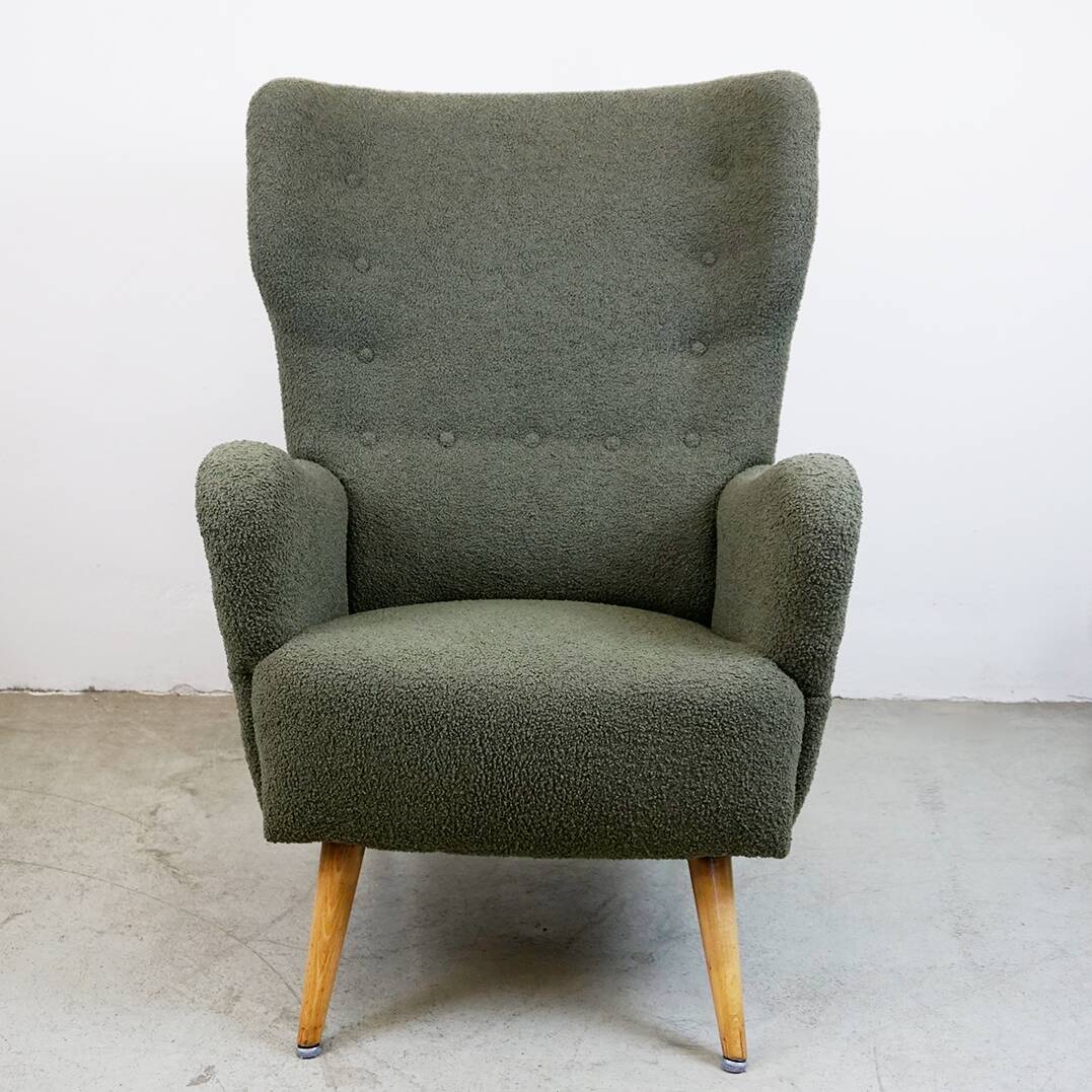 Fauteuil Wingback bouclé gris-vert, Autriche années 50