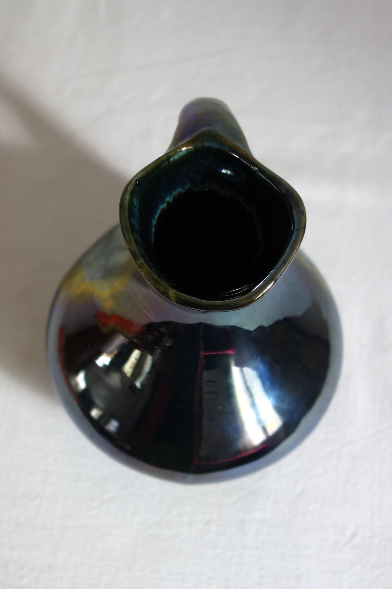 Emaux de vichy cytere iridescent ceramic vase