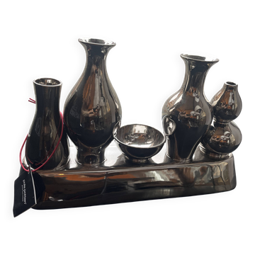 Vase sculpture