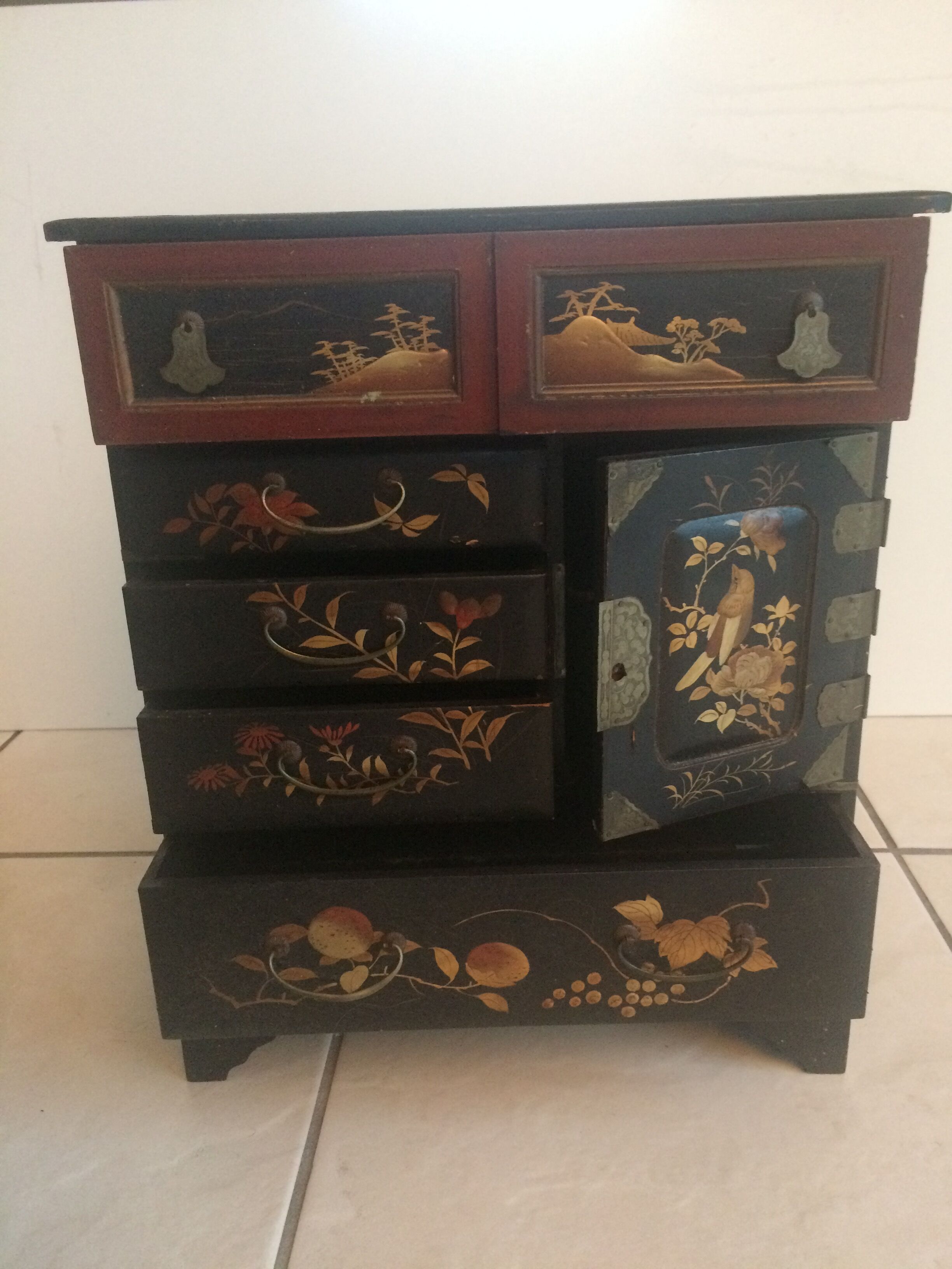 Indo-Chinese Cabinet of the 1950s