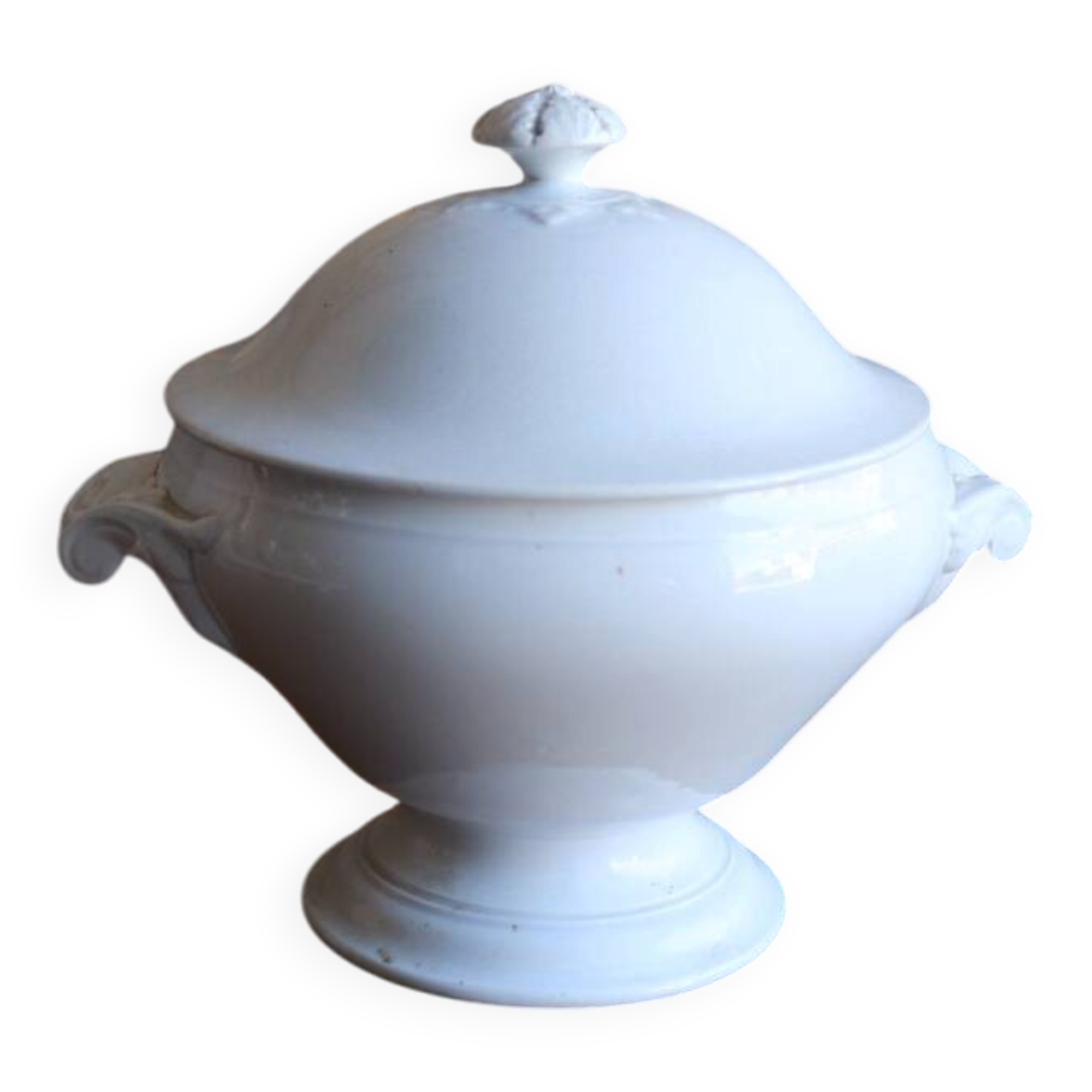 Antique white soup tureen in ironstone – Sarreguemines