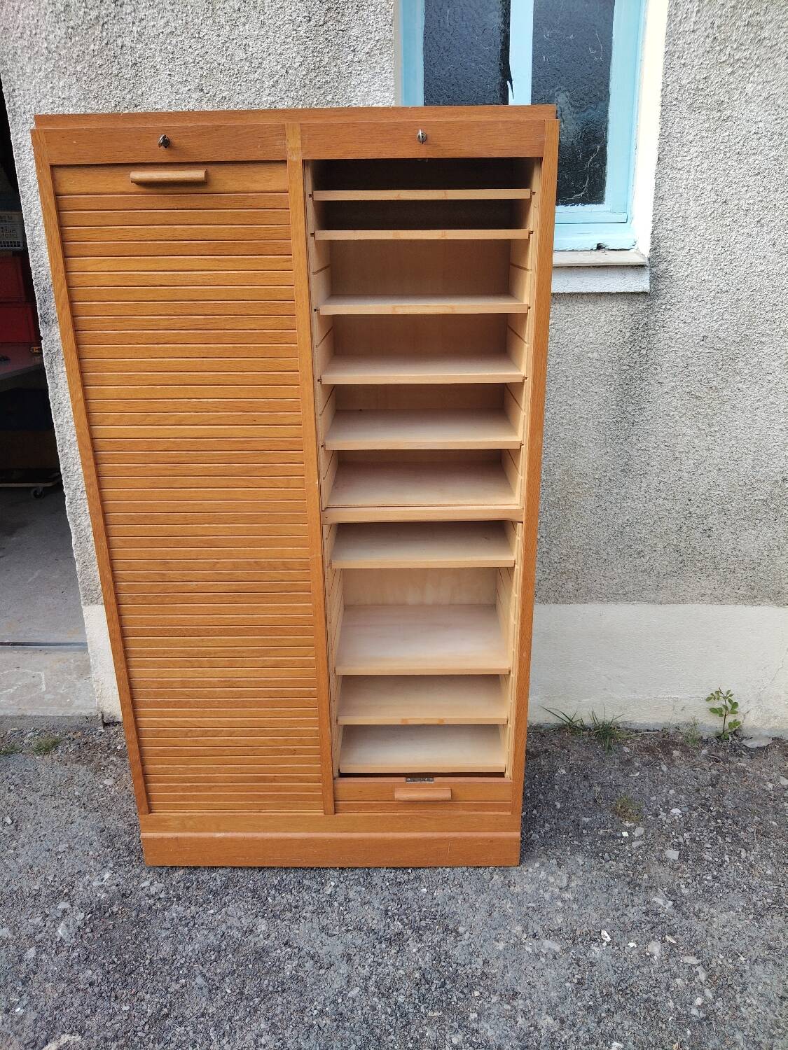 Classeur double à rideaux en bois massif – meuble de métier vintage