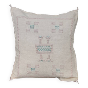 Berber cushion in white cactus silk