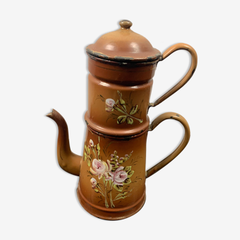 Cafetière émaillée