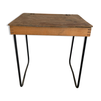 Child's desk