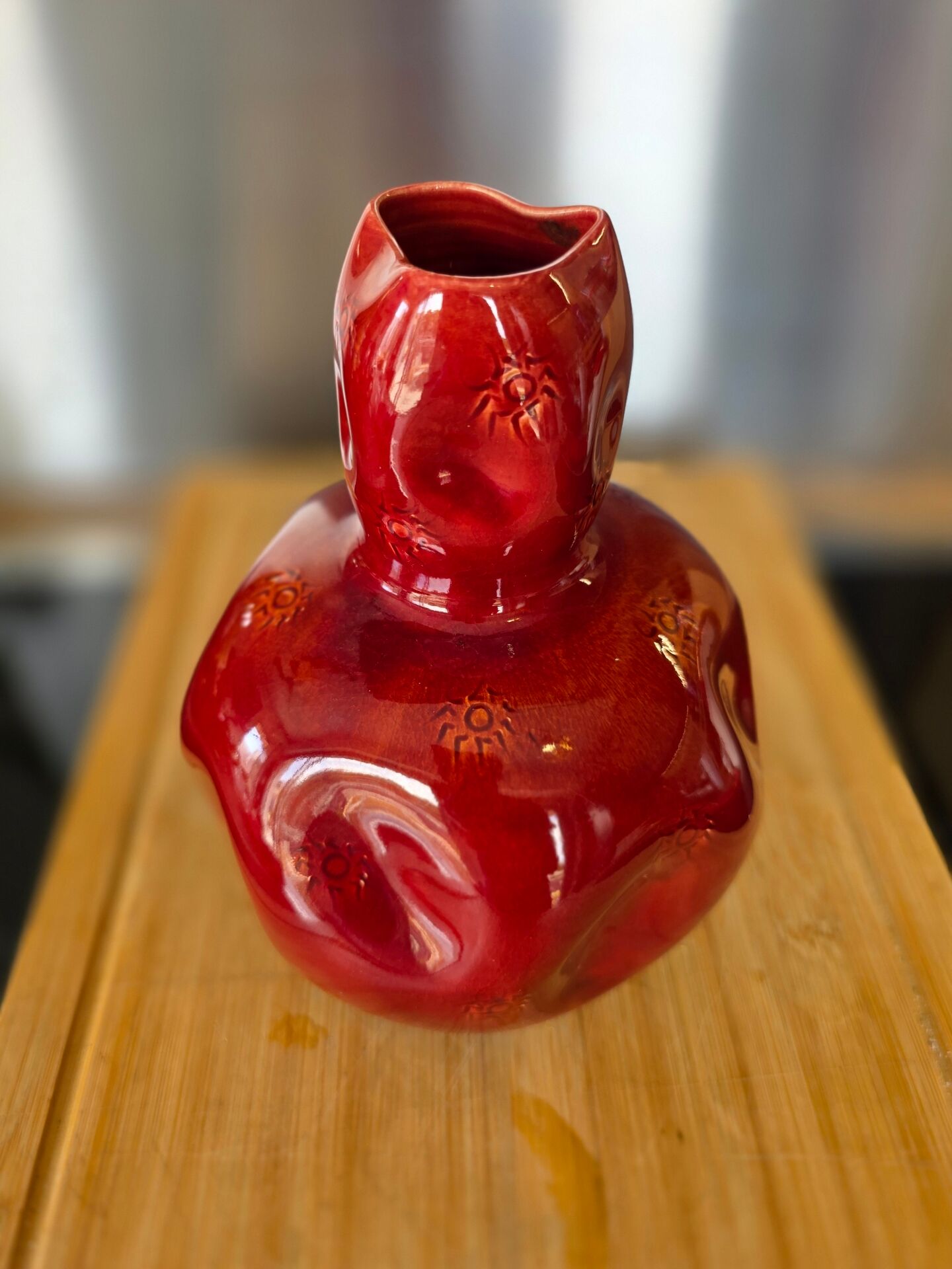 Rare Burmantofts Vase "Soleils" - Arts & Crafts Ceramics, c. 1880