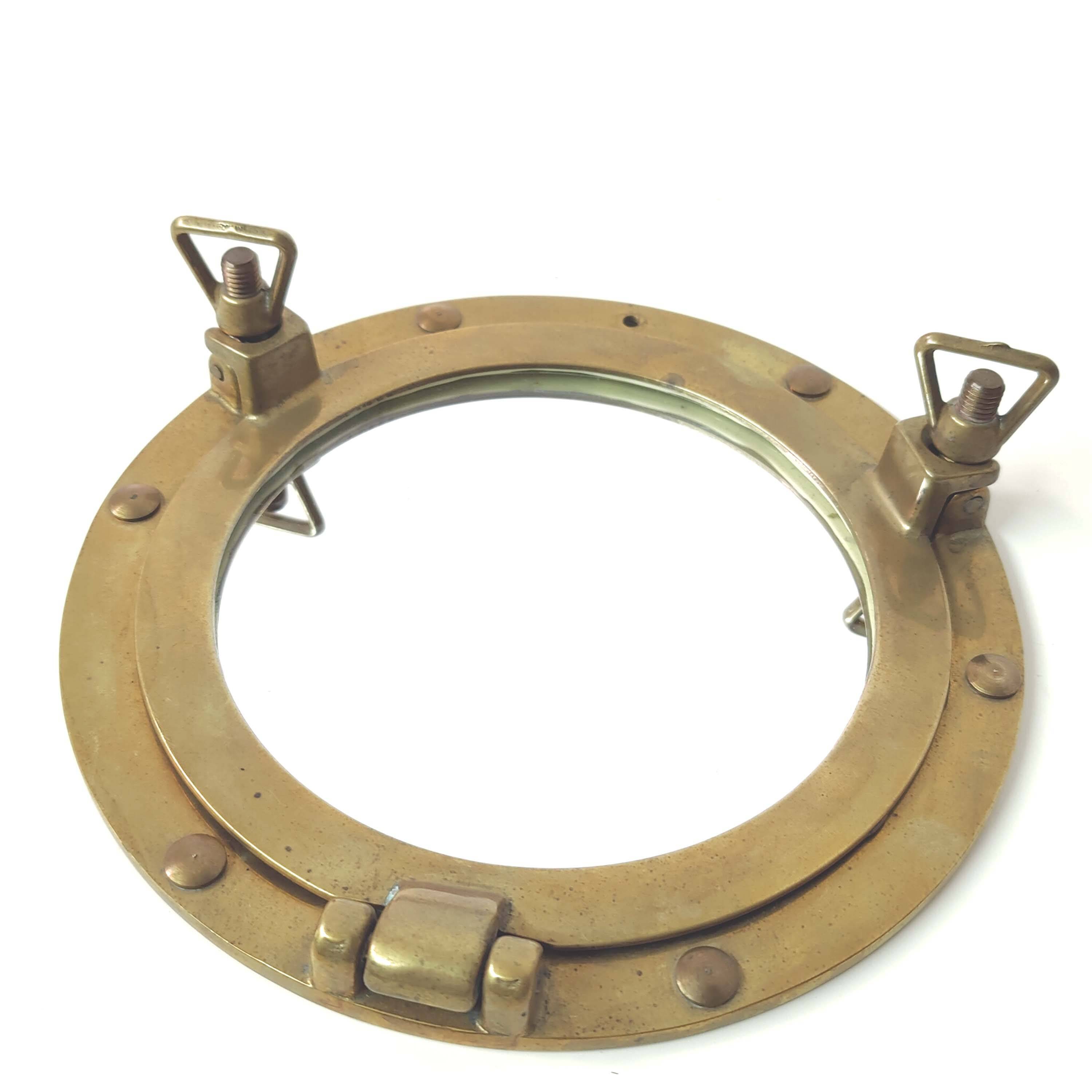 Brass porthole mirror, diameter 18cm