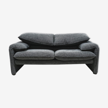 Cassina Maralunga two seater sofa by Vico Magistretti, Italy 1970s