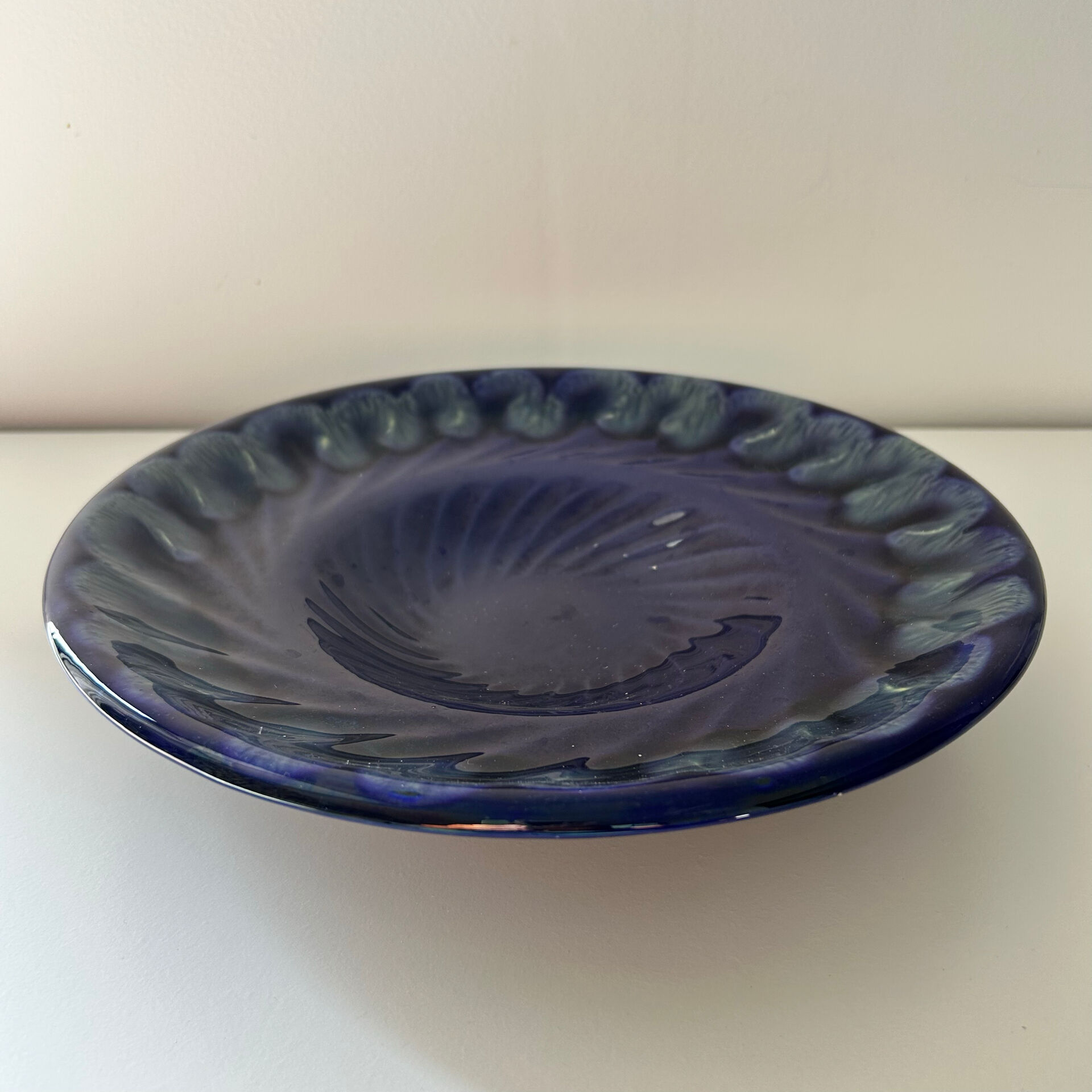 Coupe ondulée bleu encre