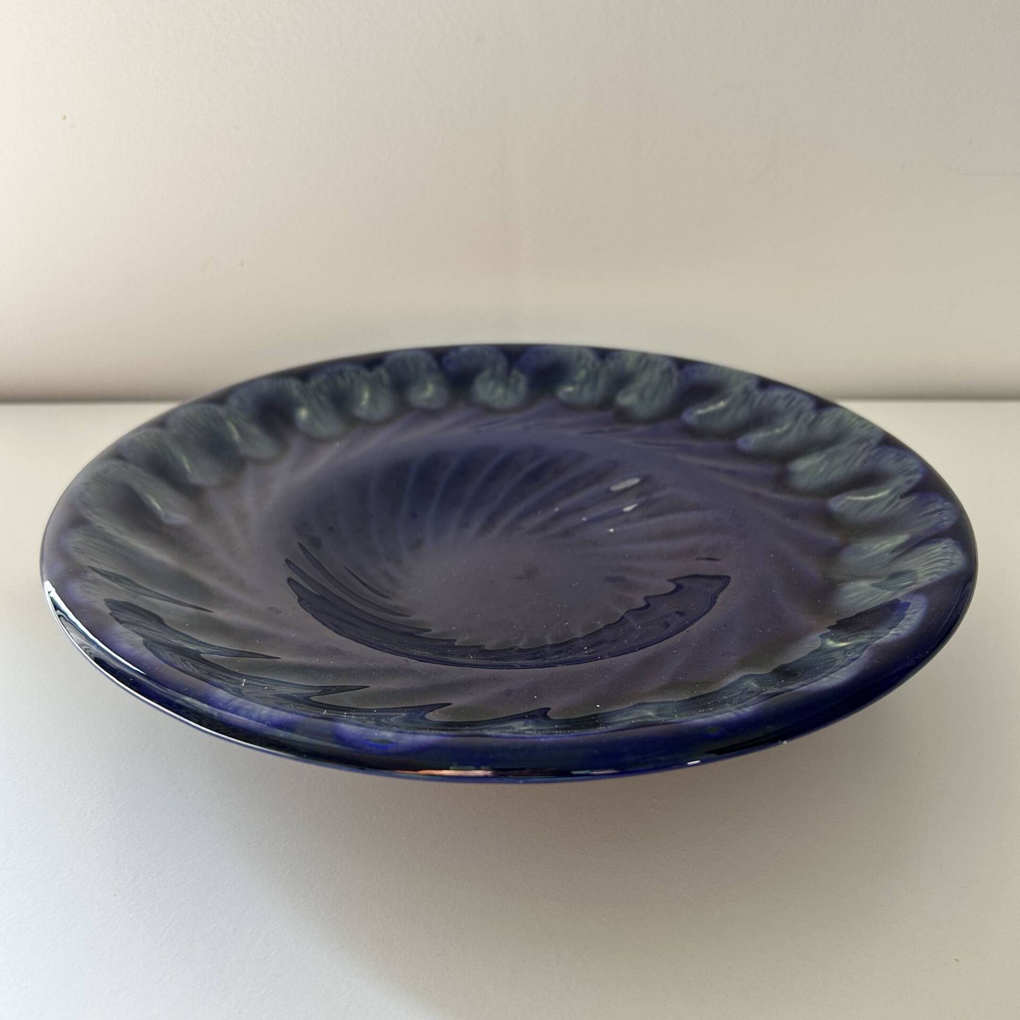 Coupe ondulée bleu encre
