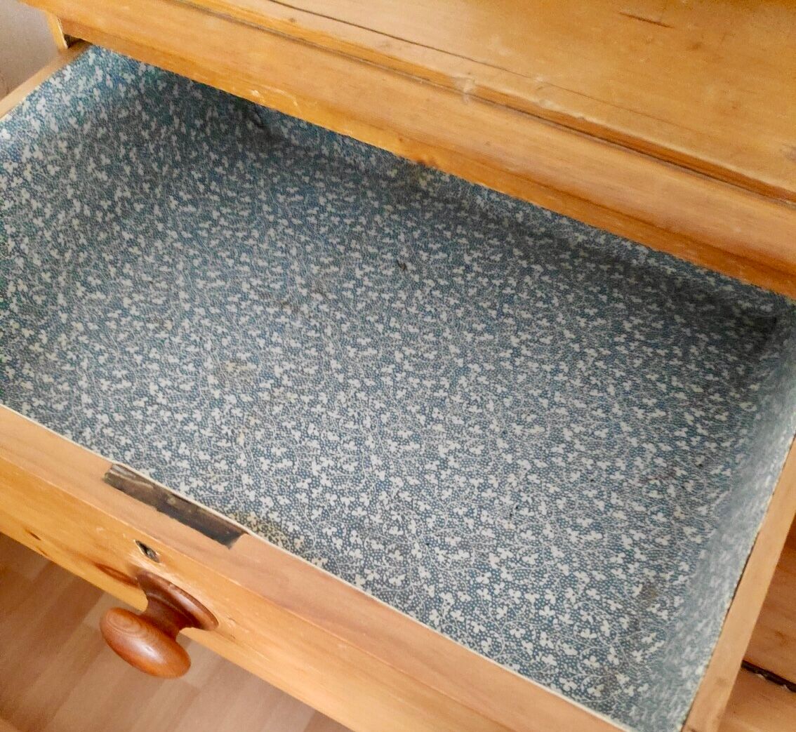 English pine chest of drawers