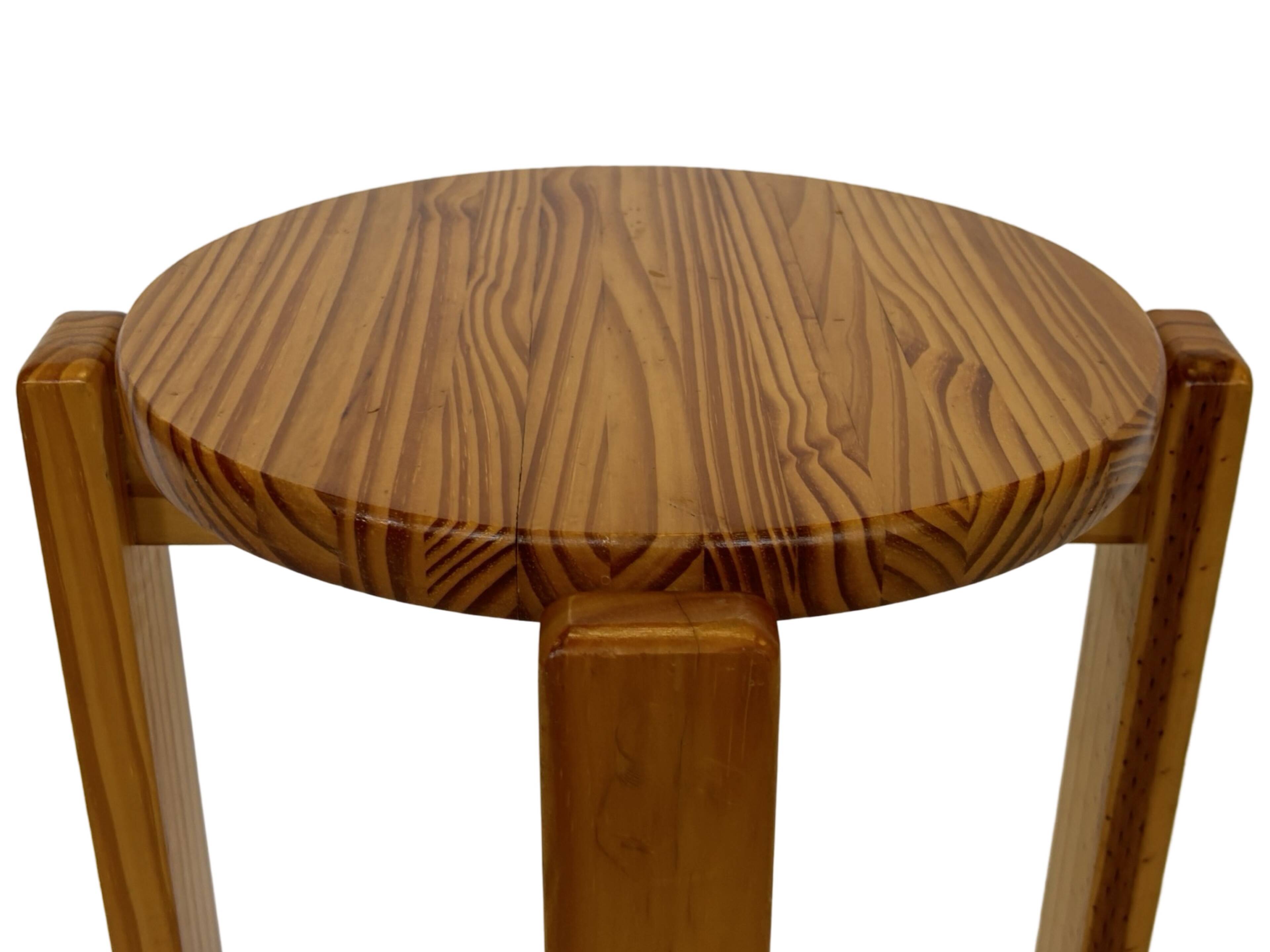 Mid century pinewood stool, 1960s minimalistic design