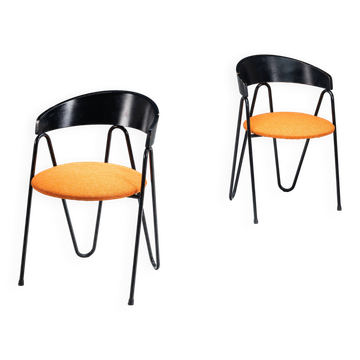 Pair of Memphis style chairs
