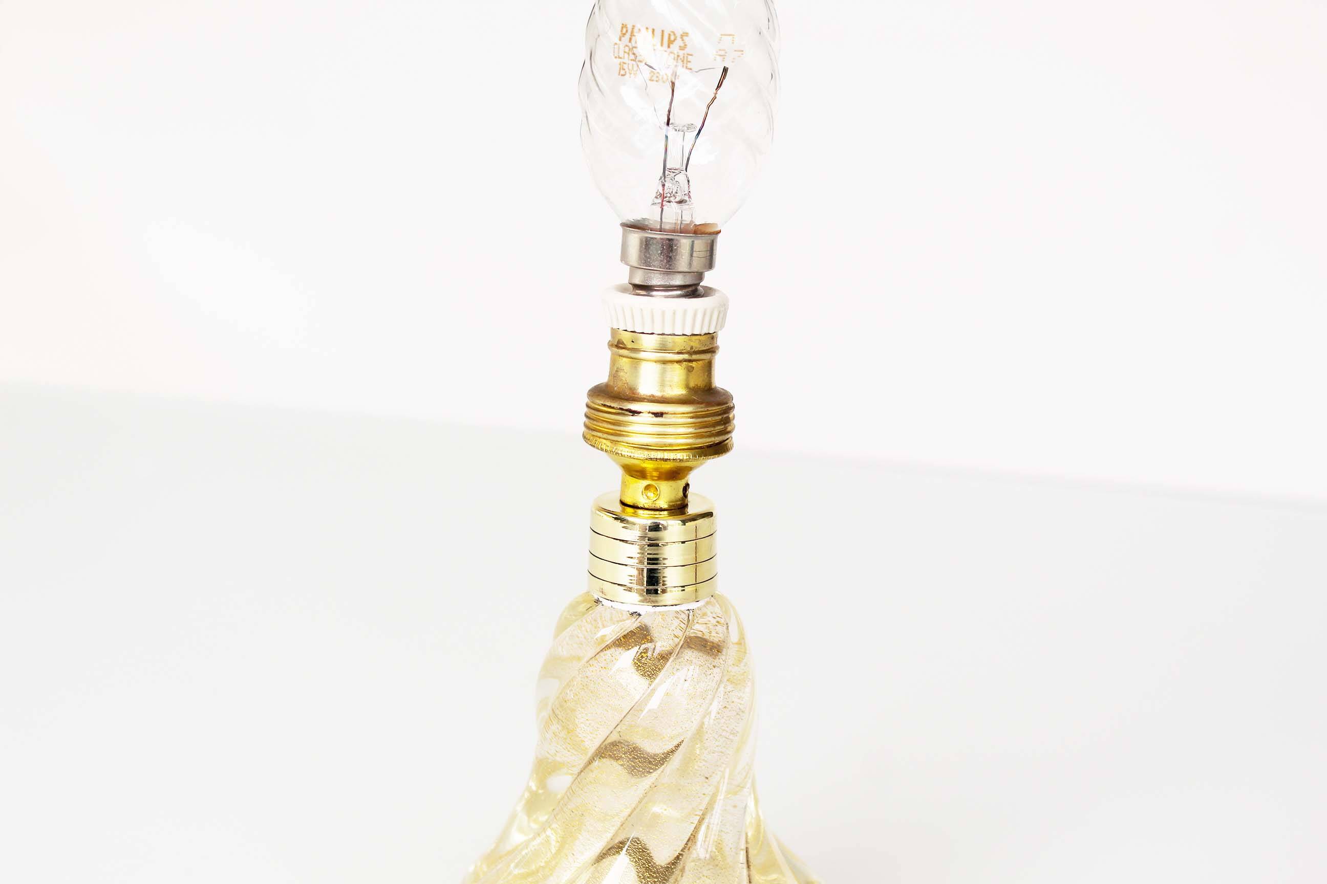 Vintage Italian muranoglass table lamp by Barovier & Toso