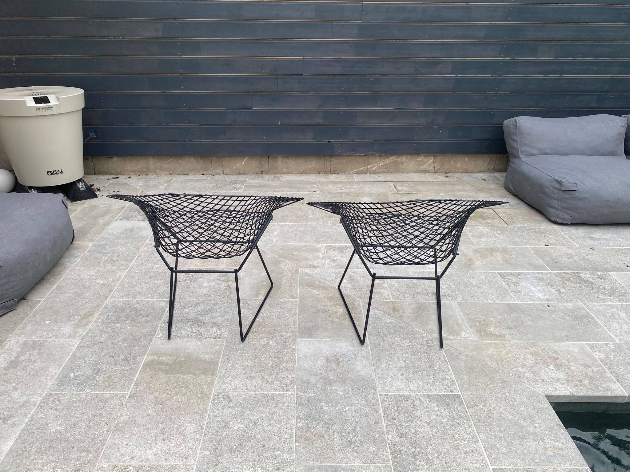 Pair of Harry Bertoia KNOLL 1950s vintage small diamond armchairs