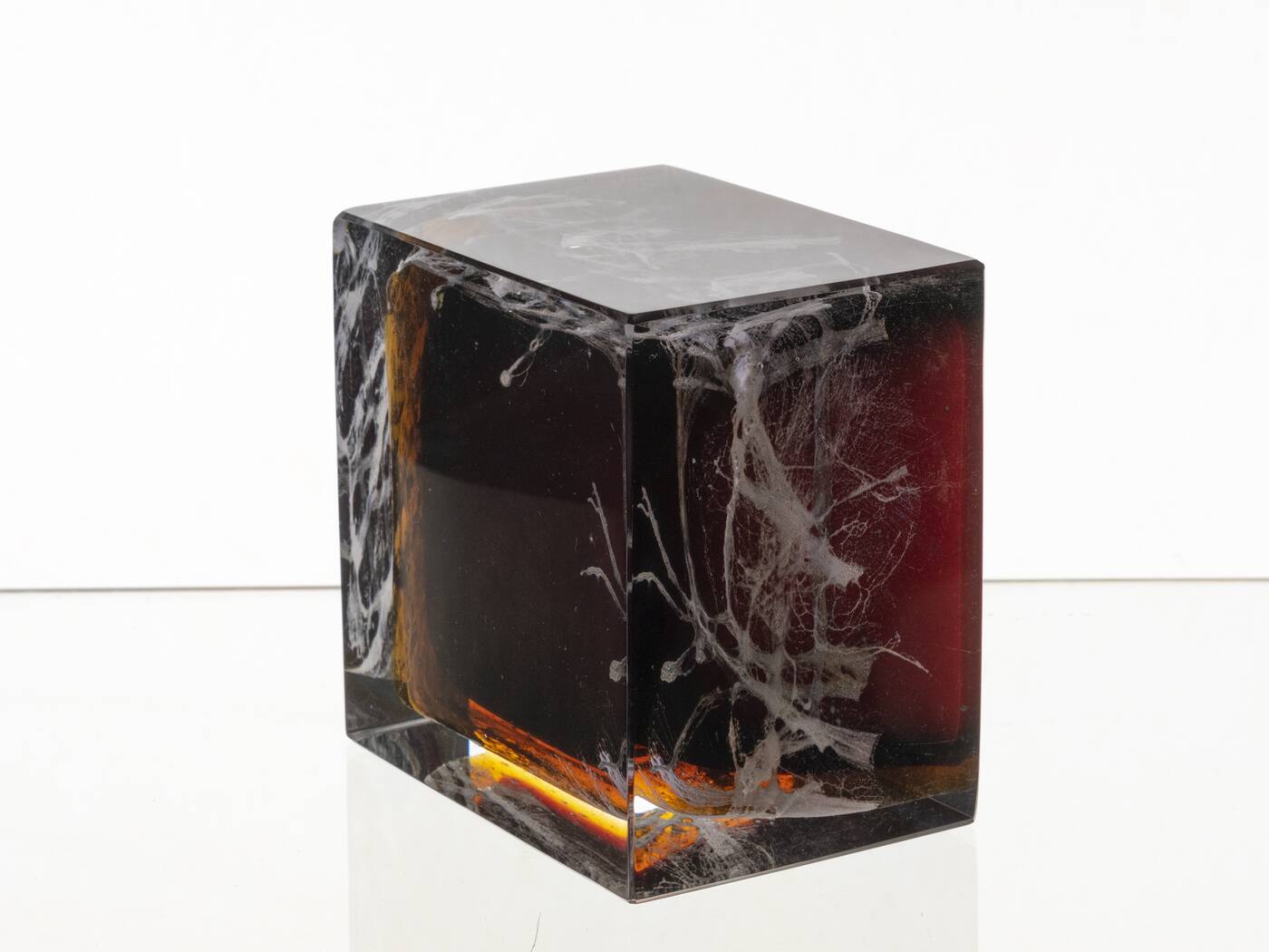 This small vase was designed by Pavel Hlava for Exbor in the 1970s. It feat