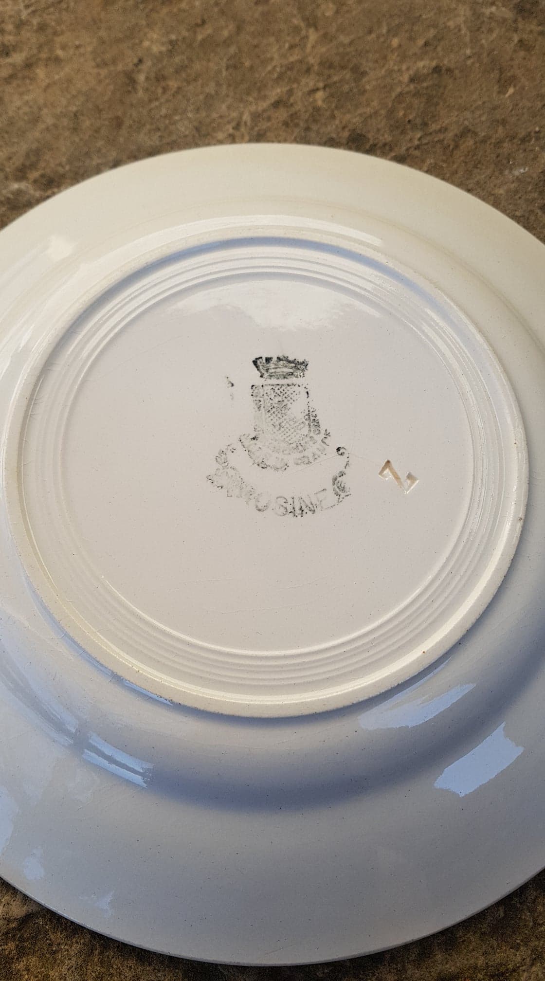 Plate establishments ceramic model limousine