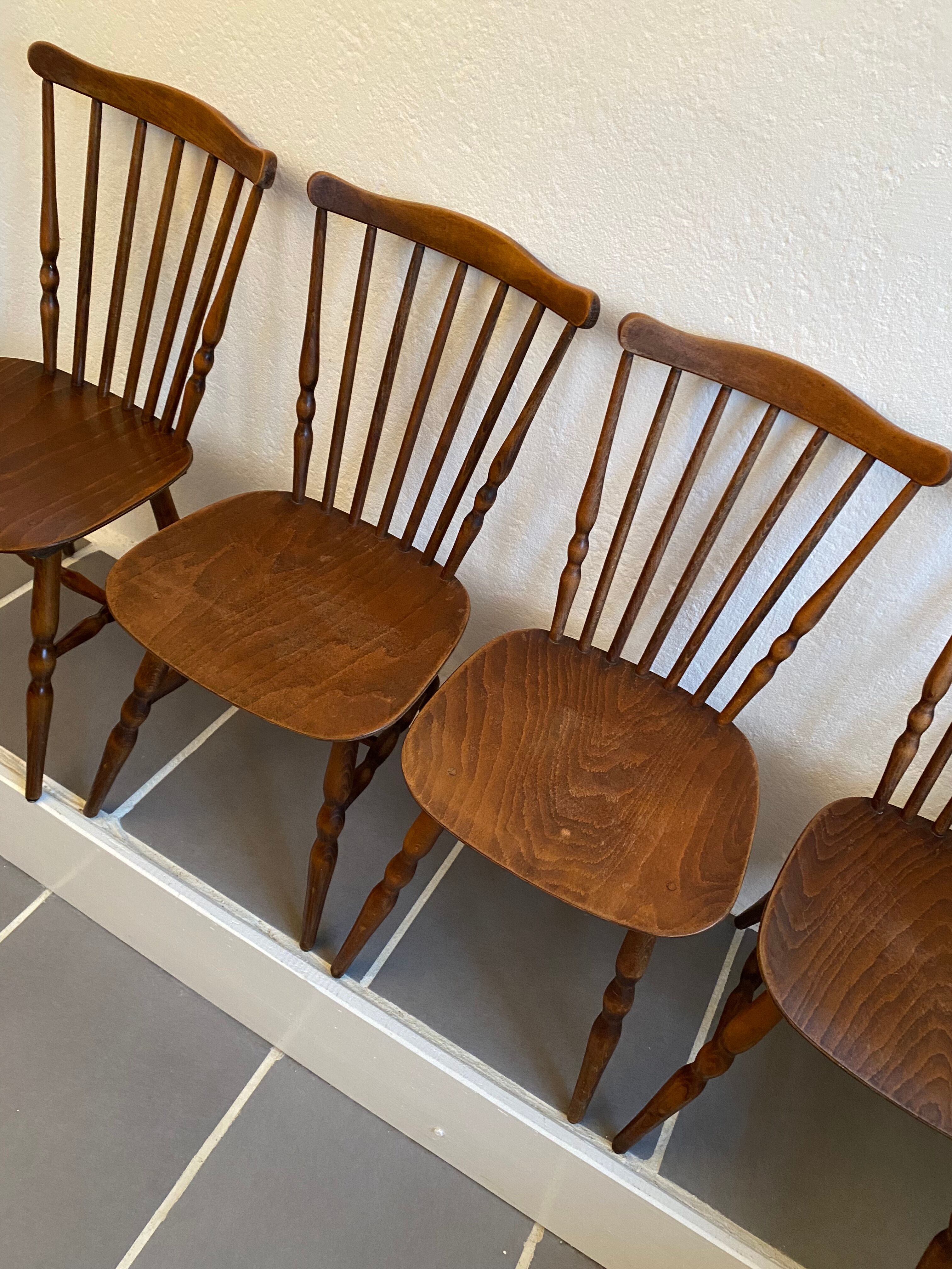 4 chaises de bistrot vintage Baumann