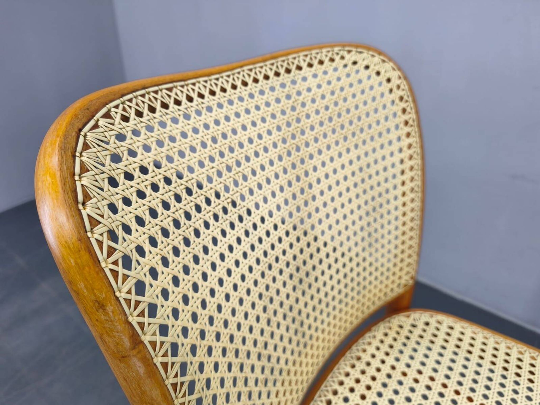 Ensemble de 4 Chaises en Bois Cintré No. 811 après Hoffmann, années 1990