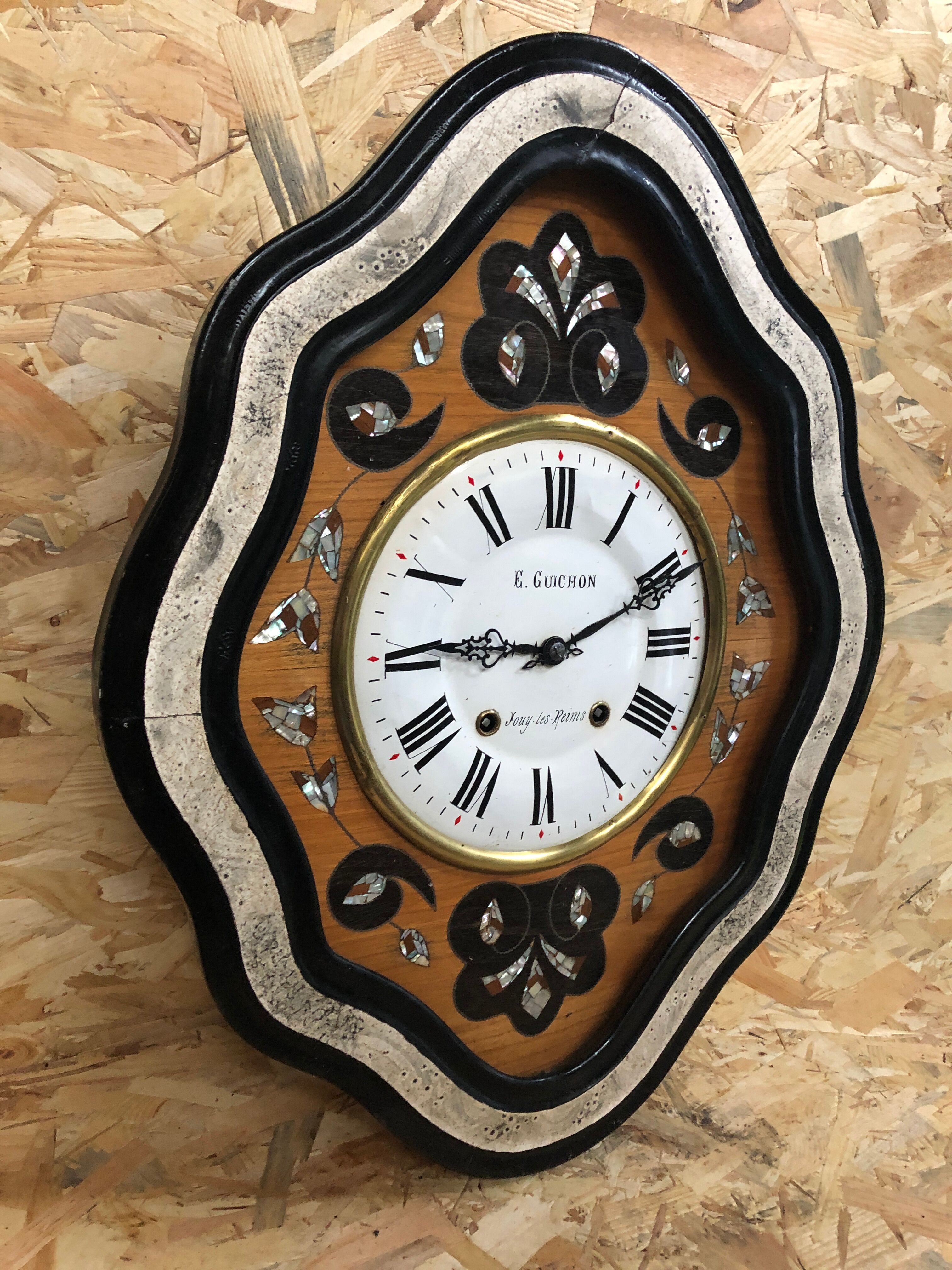 Clock pendulum ox eye wood decoration mother-of-pearl dial enamelled vintage