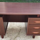 1980s mahogany veneered desk
