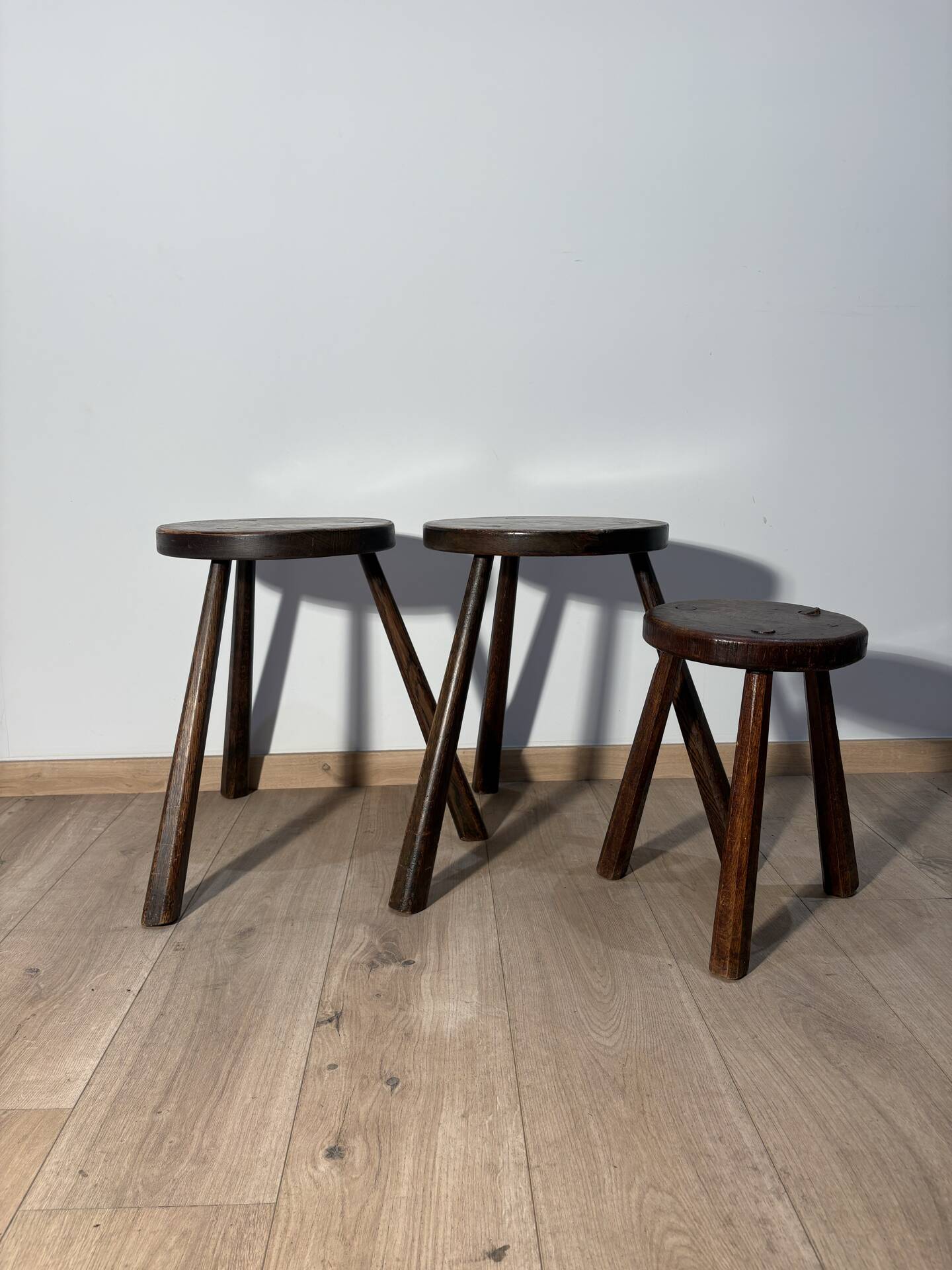 Farm stool in solid oak wood