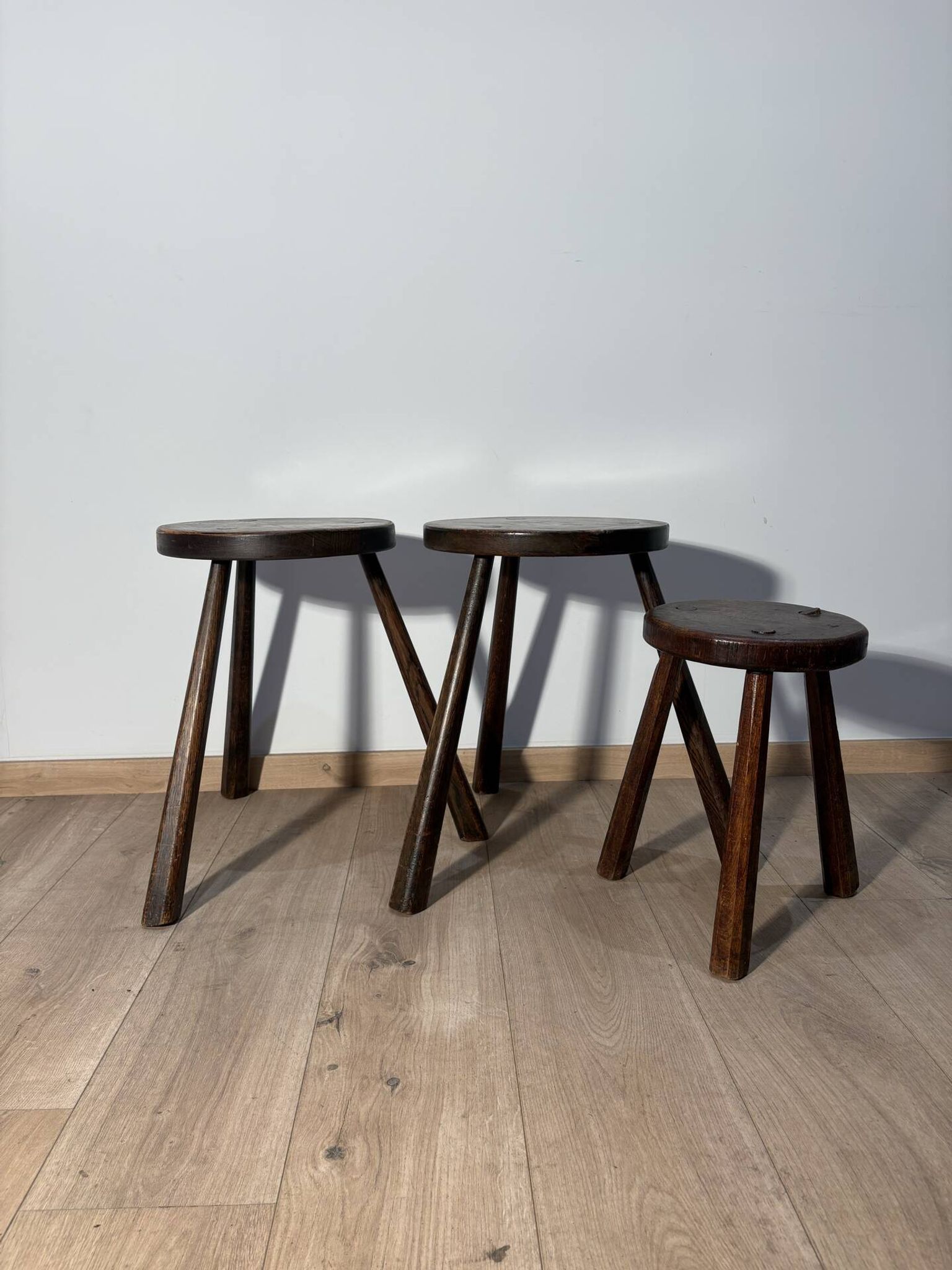 Farm stool in solid oak wood