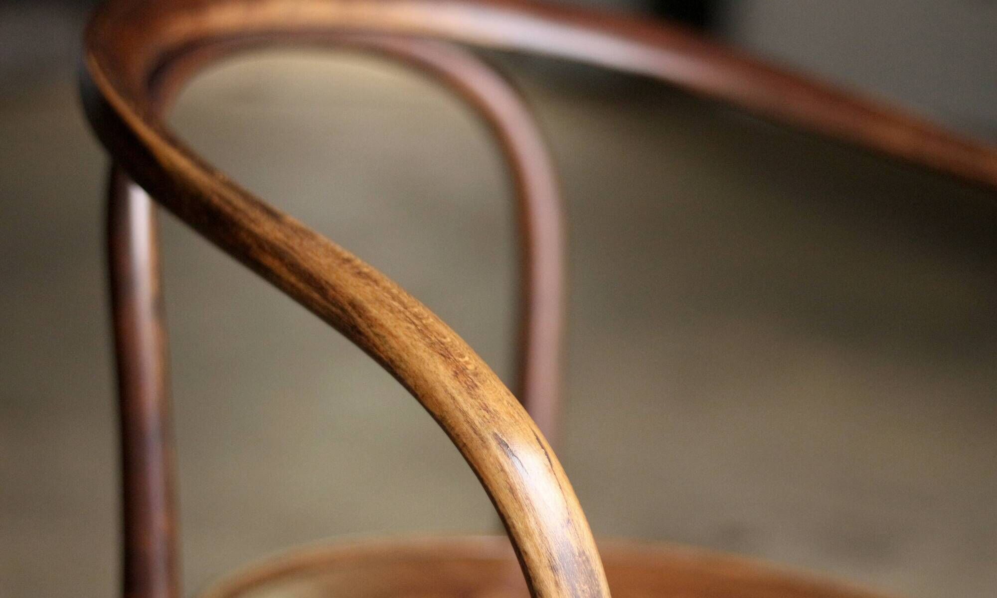 Very beautiful mundus / ungvar armchair (early 20th century) in curved beech