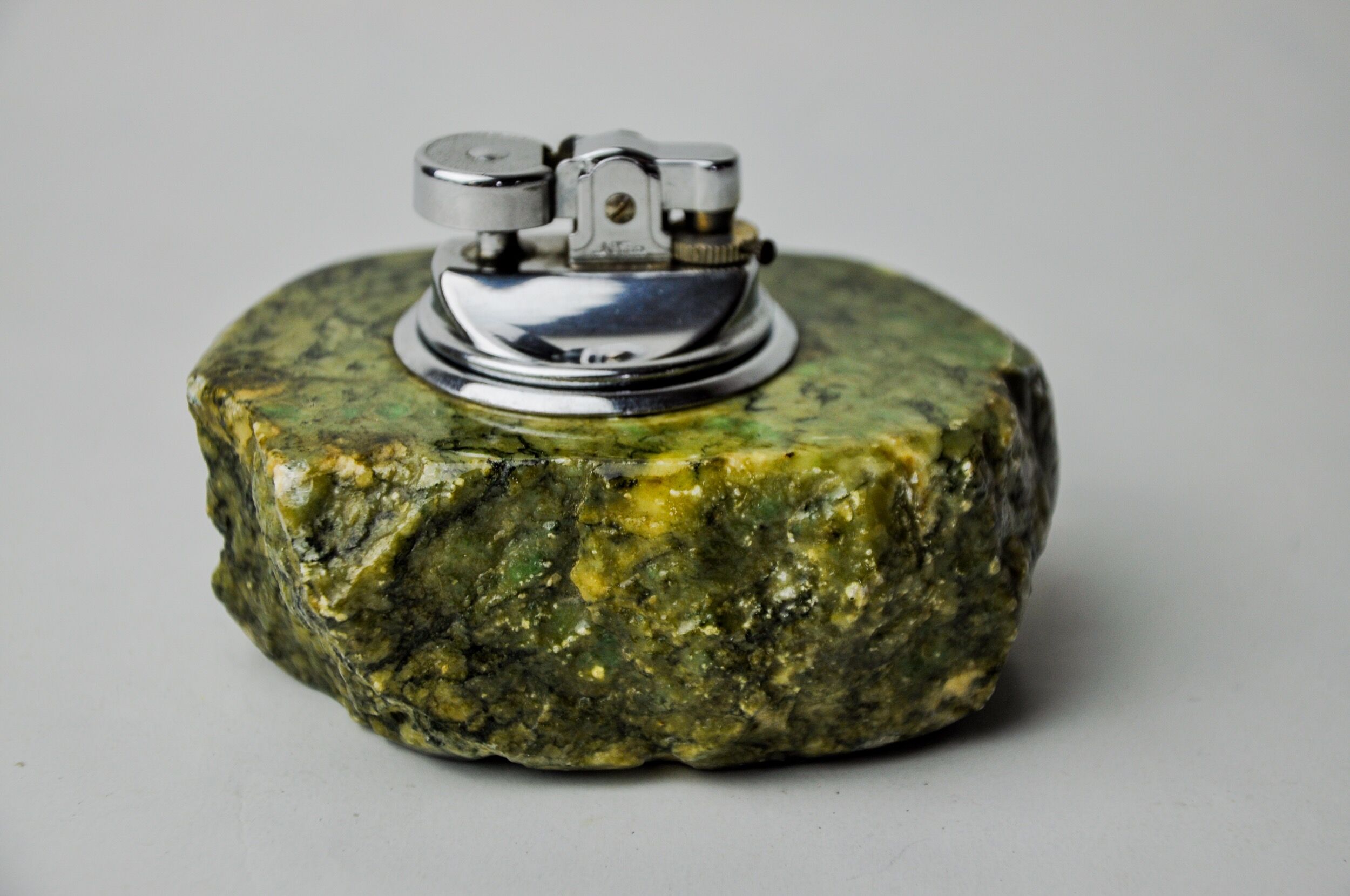 Green alabaster lighter by Romano Bianchi, Italy, 1970