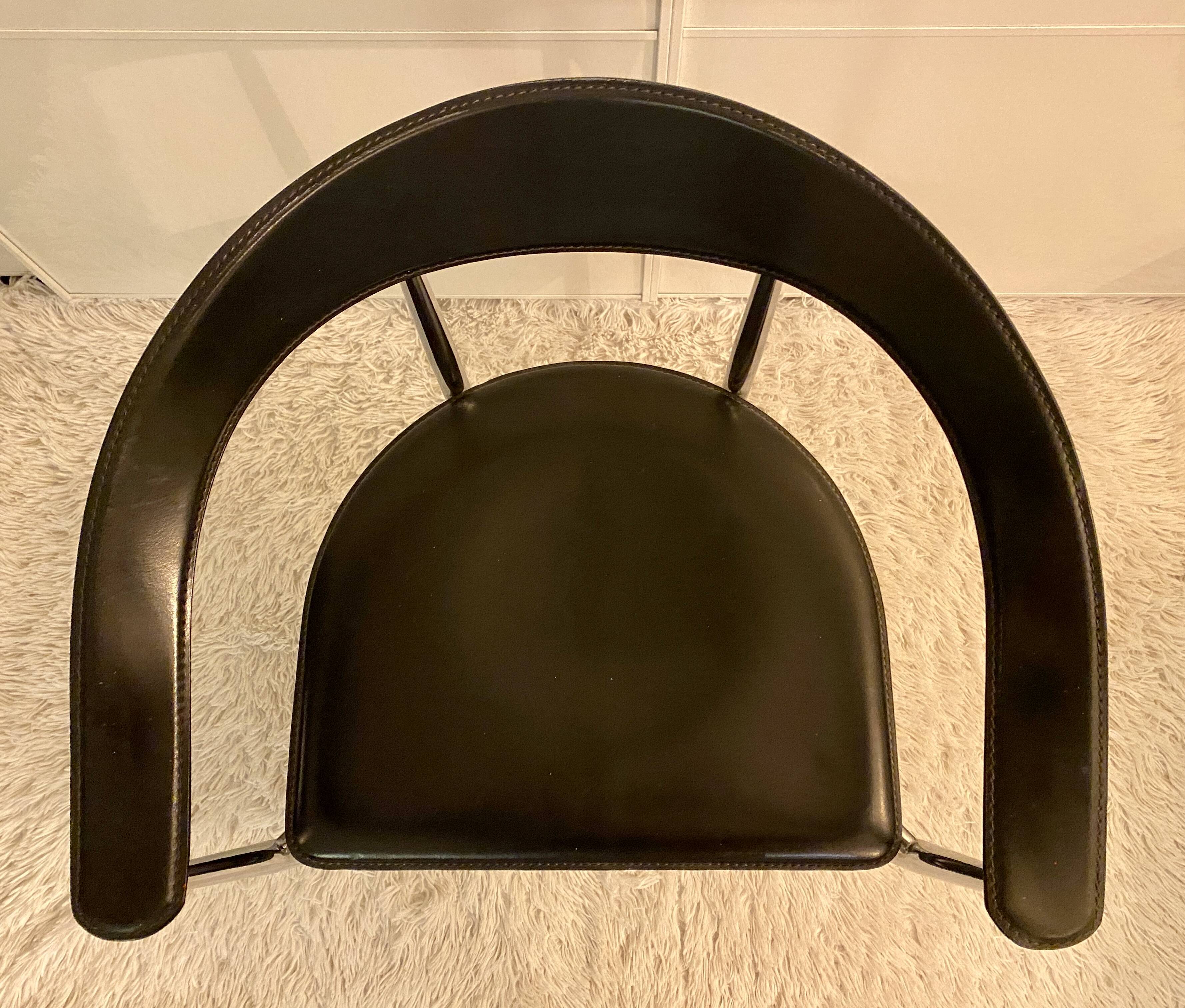 Set of 6 vintage arper chrome leather chairs