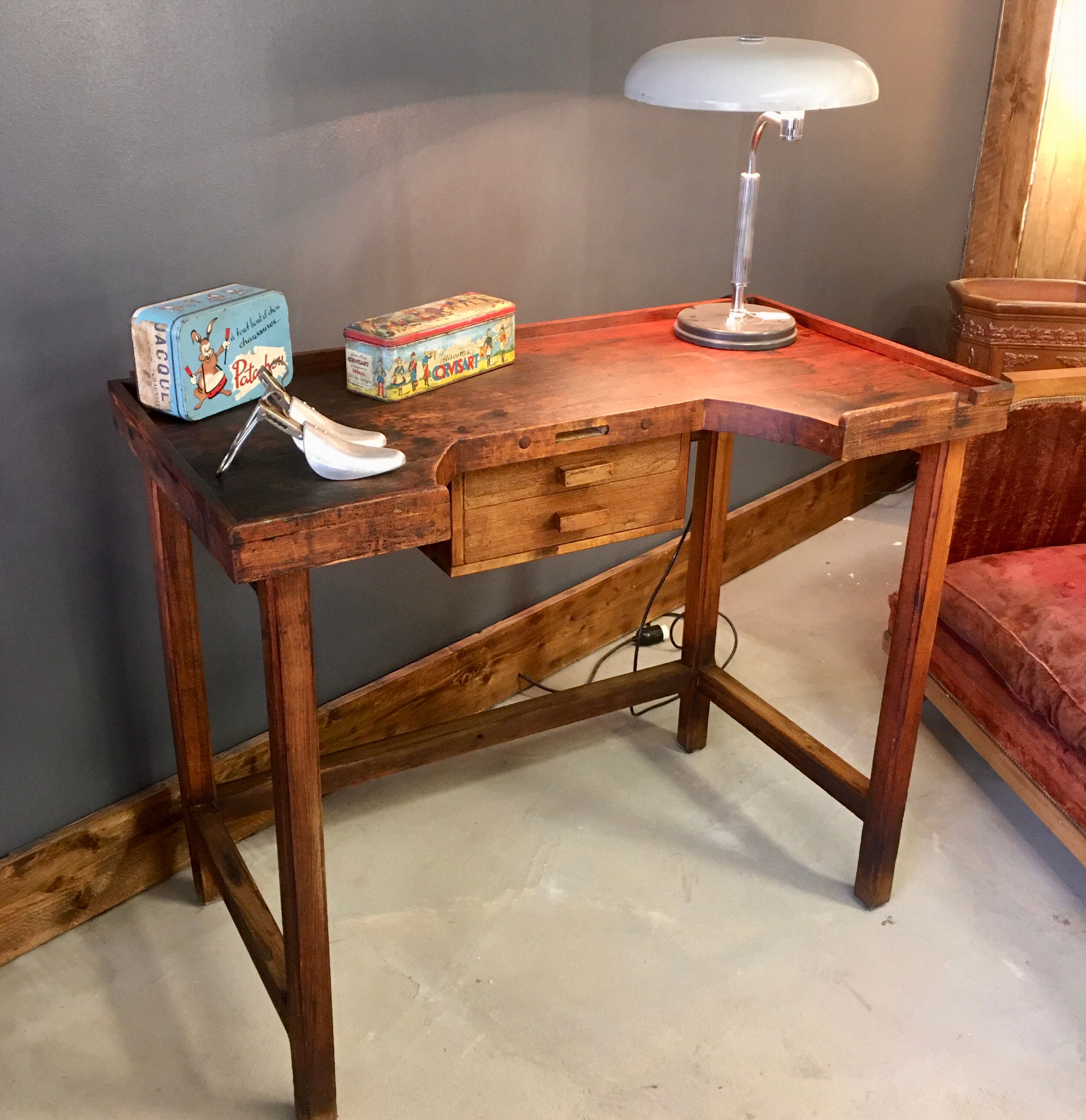 Watchmaker's workbench