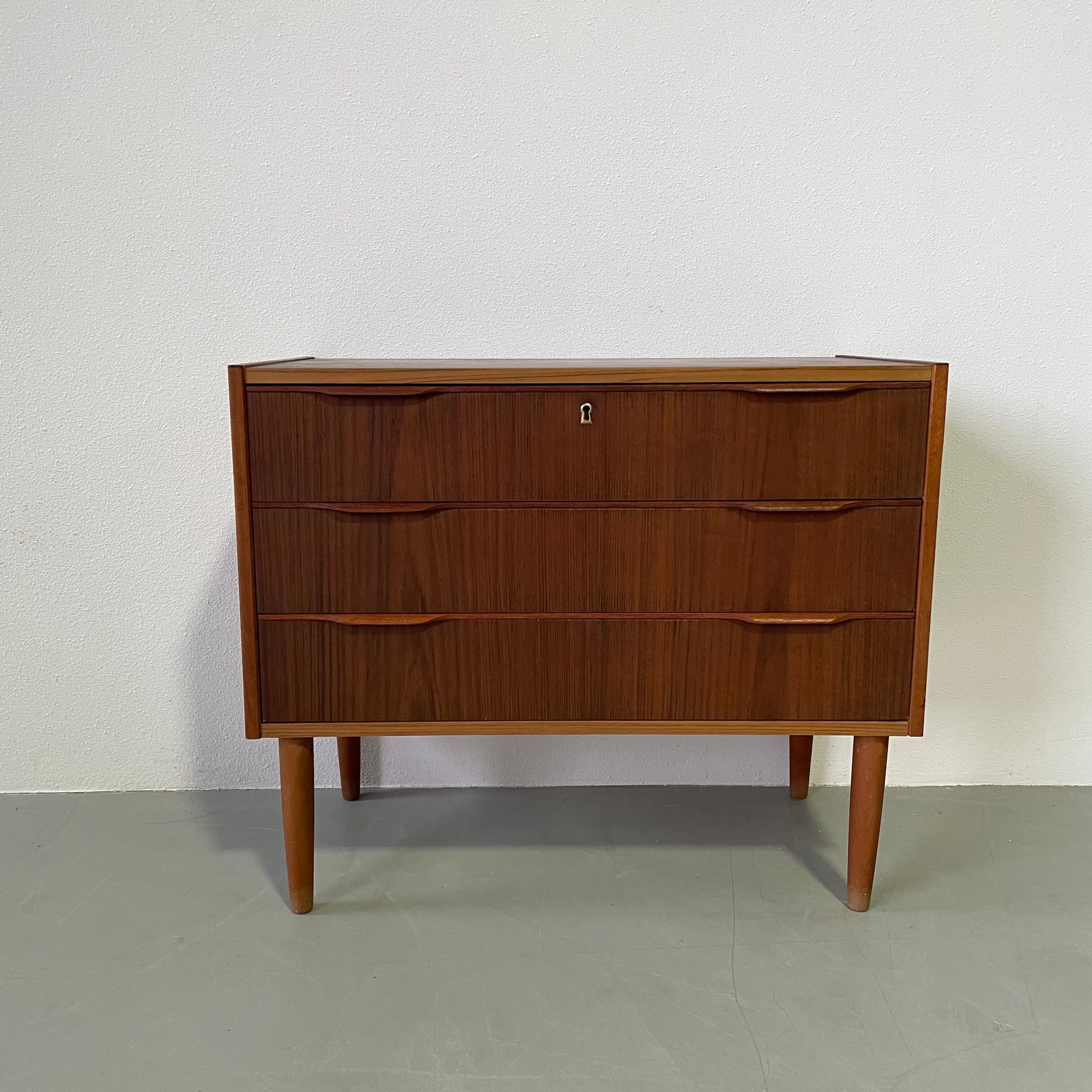 Danish chest of drawers