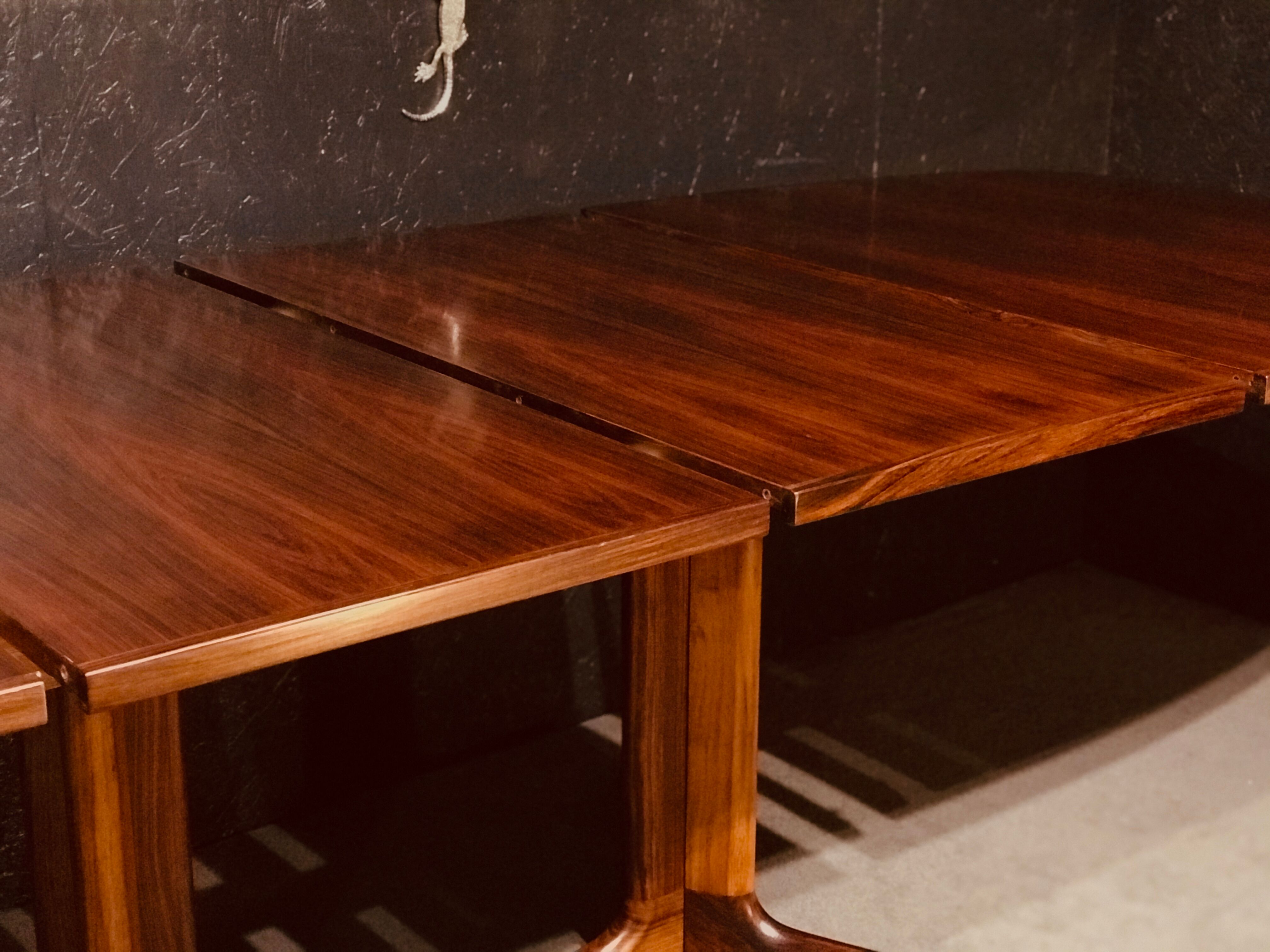 Table extensible danoise en bois de rose