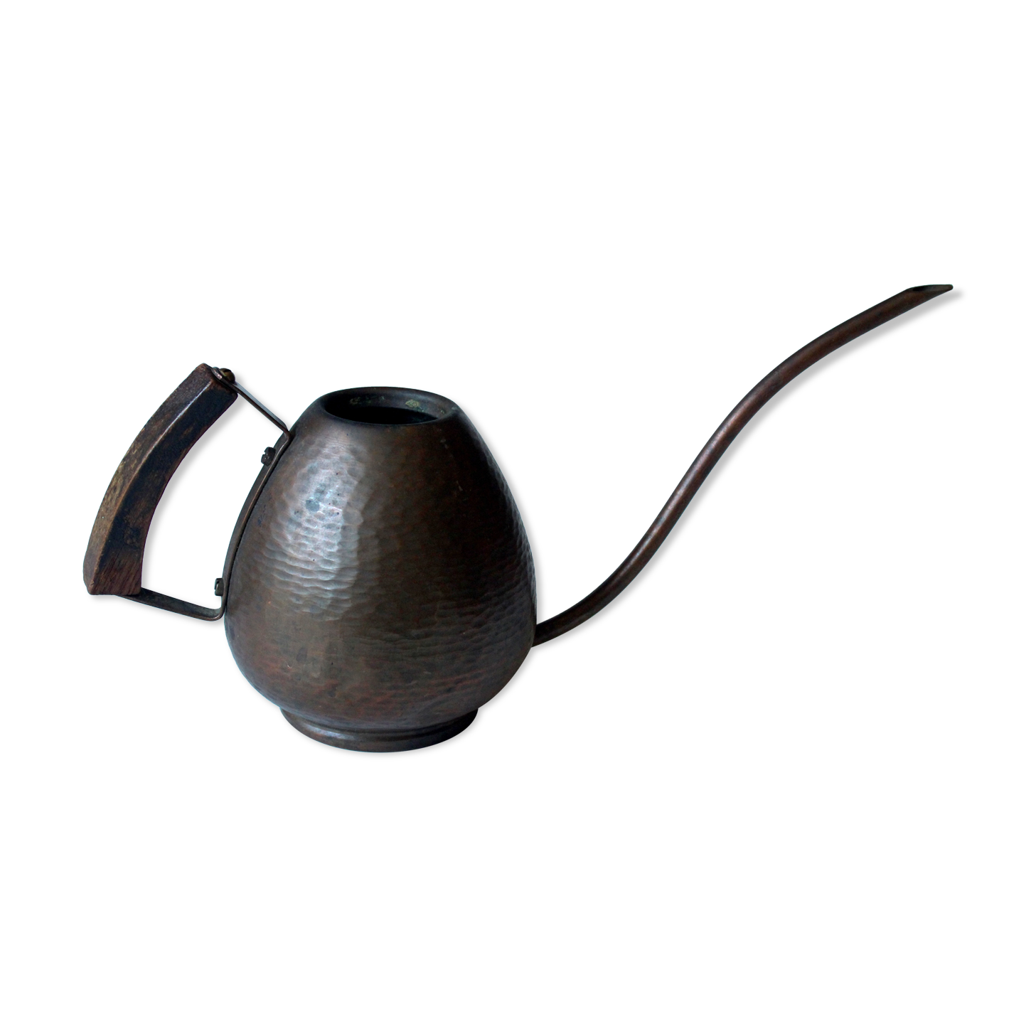 Old copper watering can with wooden handle, complete usuable, vintage from the 1960s