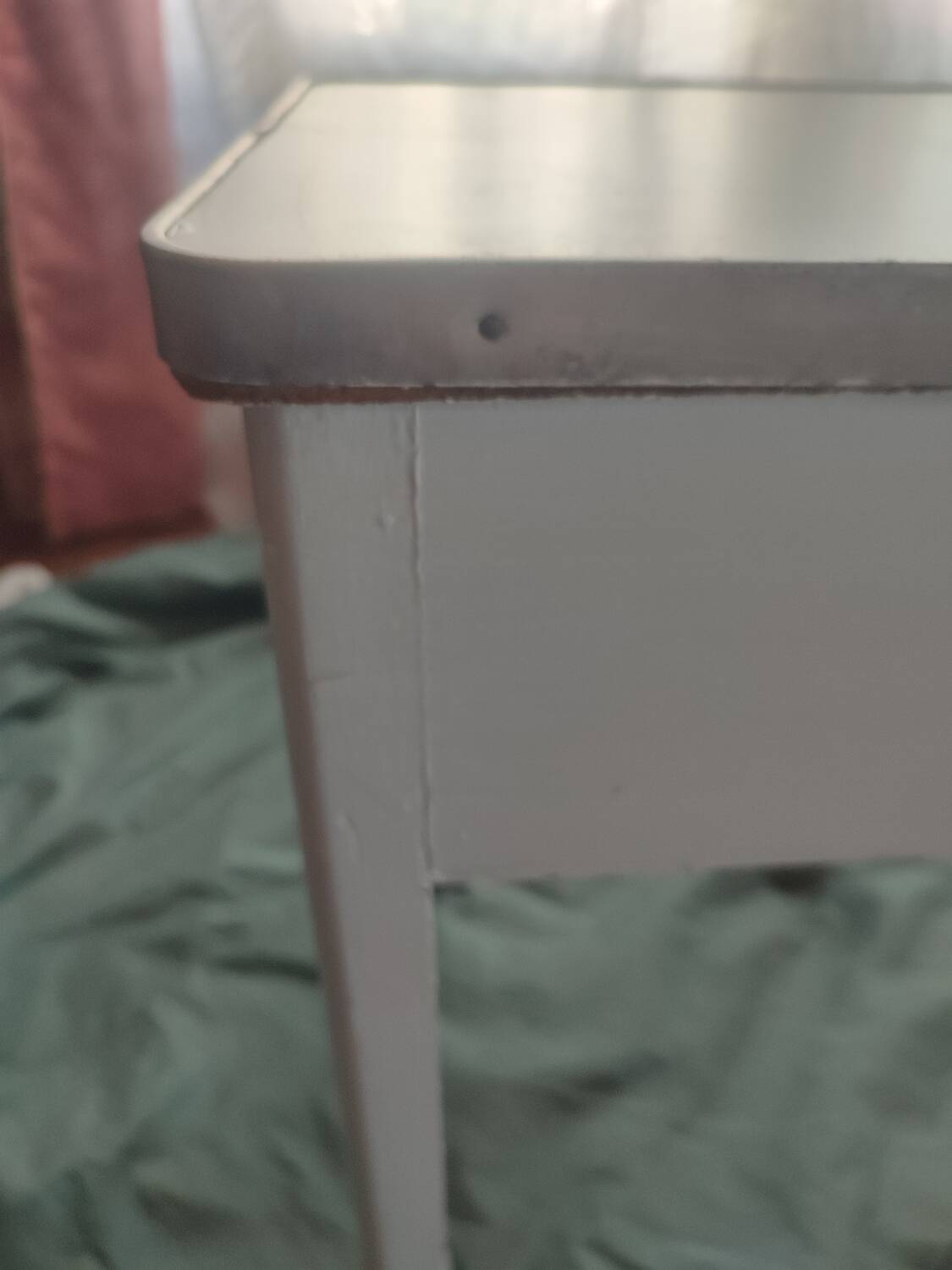 Petit meuble de rangement, tabouret