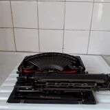 Machine à écrire Remington portable des années 1930
