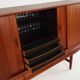 Buffet haut en teck, design danois, années 1970, production : Danemark
