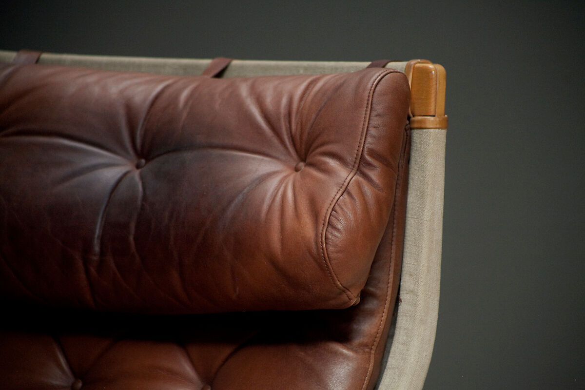 A Pernilla 69 leather lounge chair by Bruno Mathsson for Dux, 1969