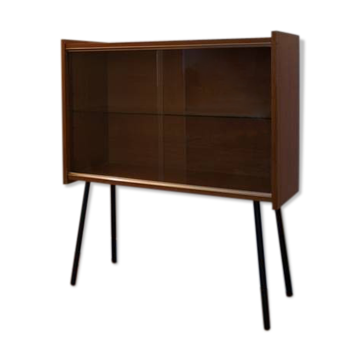 Small window on high metal feet