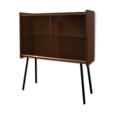 Small window on high metal feet