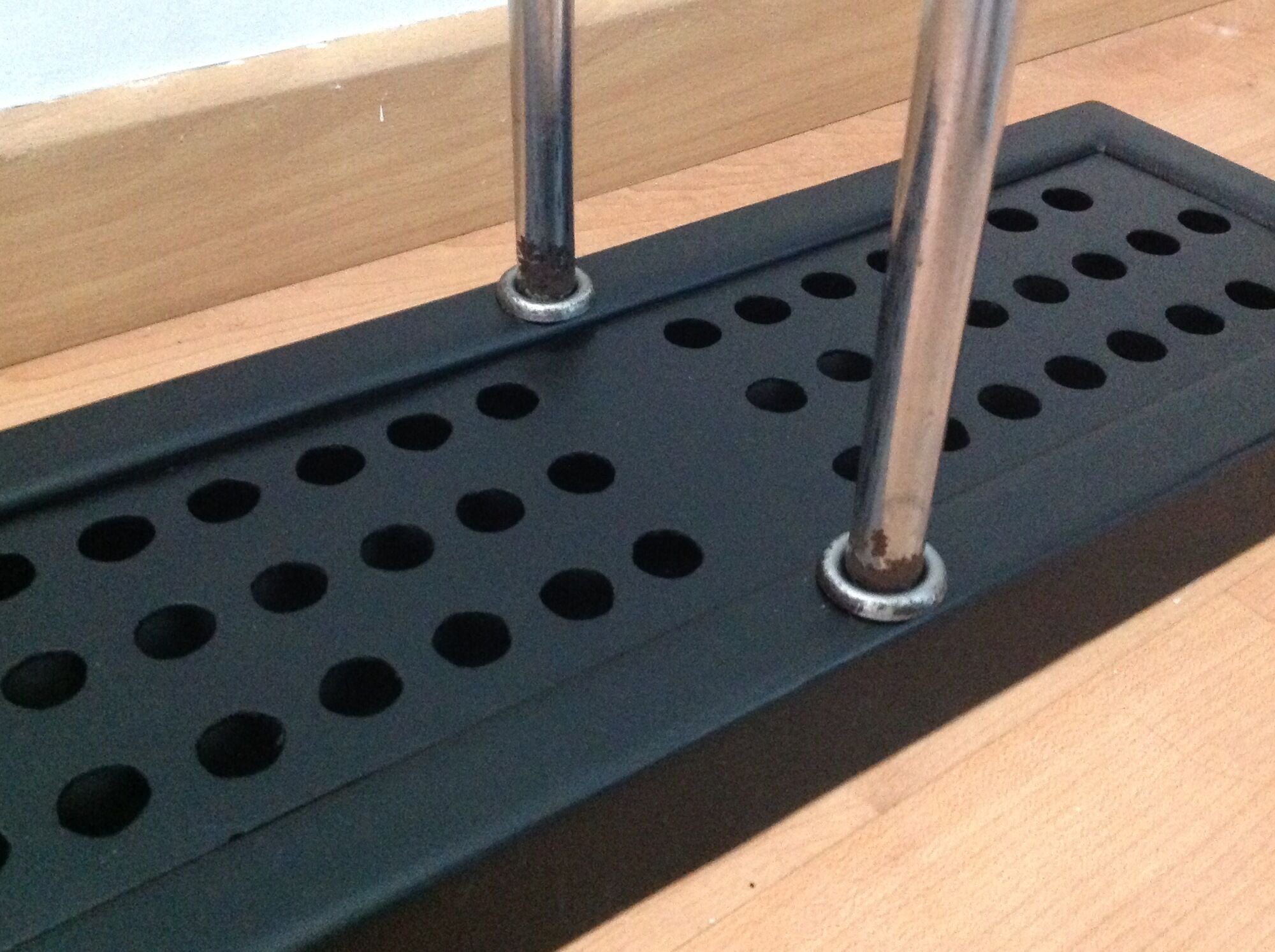 Chrome plated metal umbrella holder and black base 60/70 years