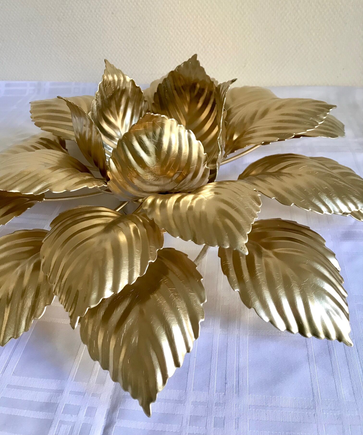 Ceiling lamp flower golden leaves