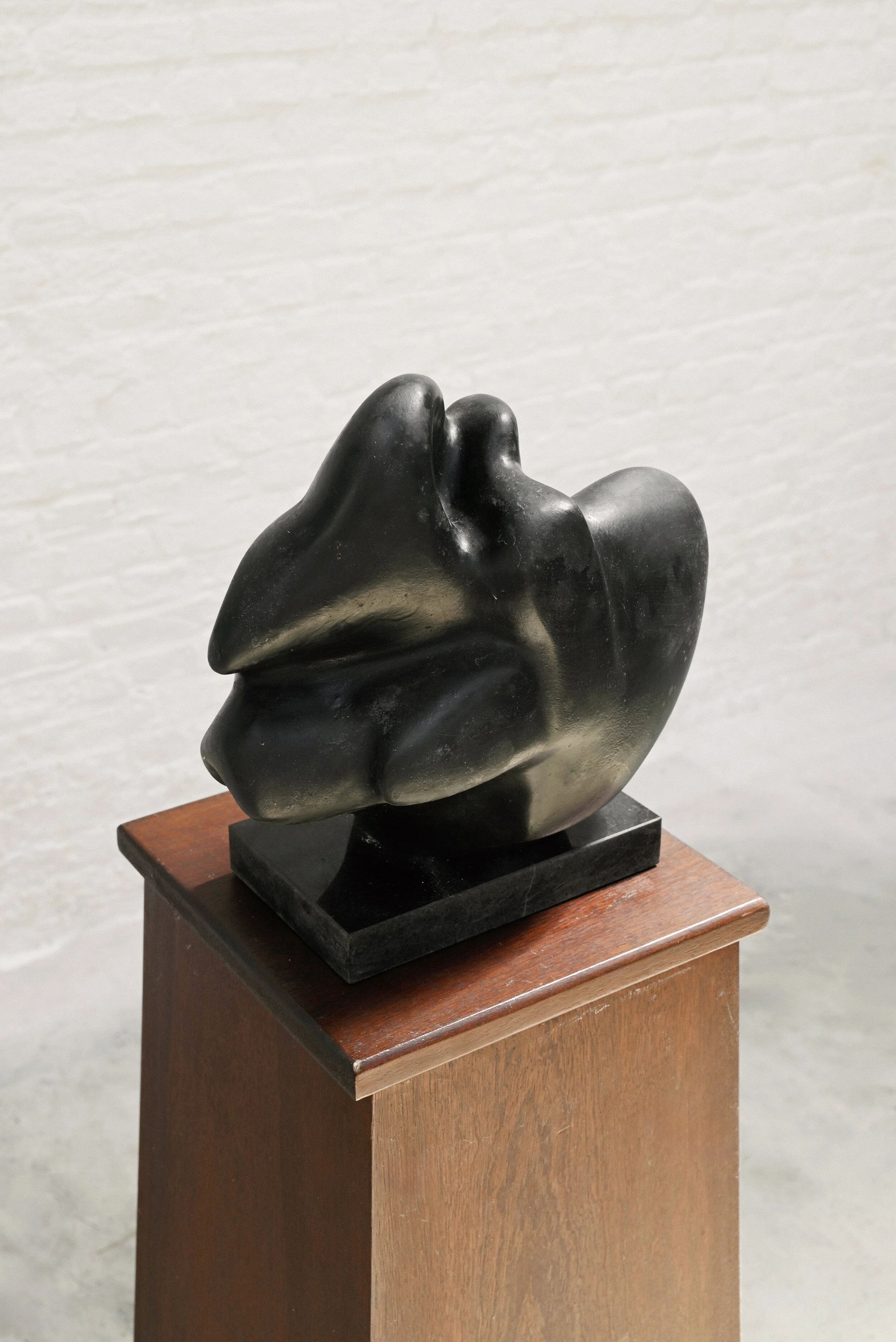 Sculpture abstraite en terre cuite noire, années 1960