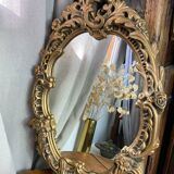 Miroir en bois et plâtre doré