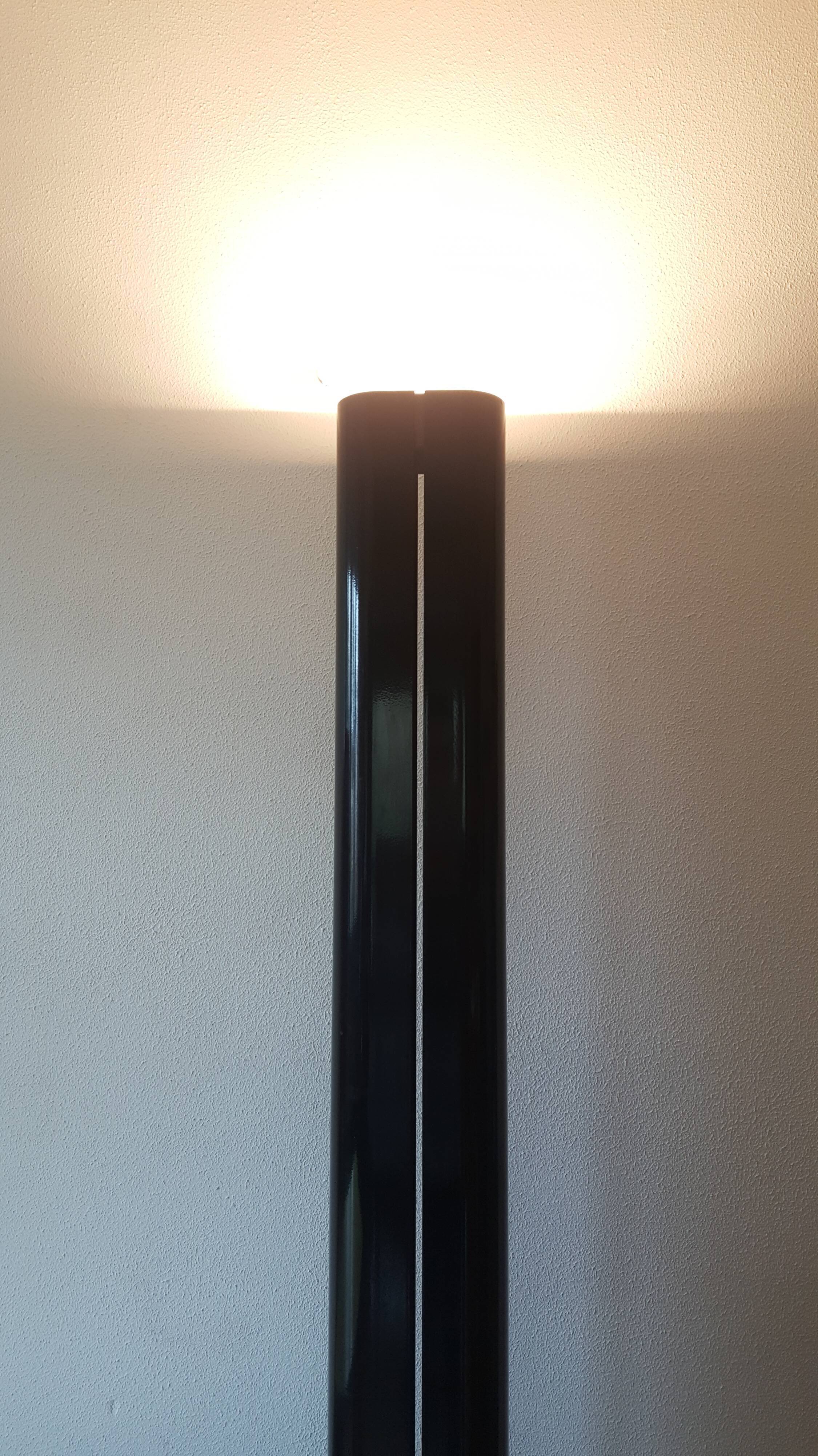 Italian design floor lamp Megaron by Gianfranco Frattini for Artemide
