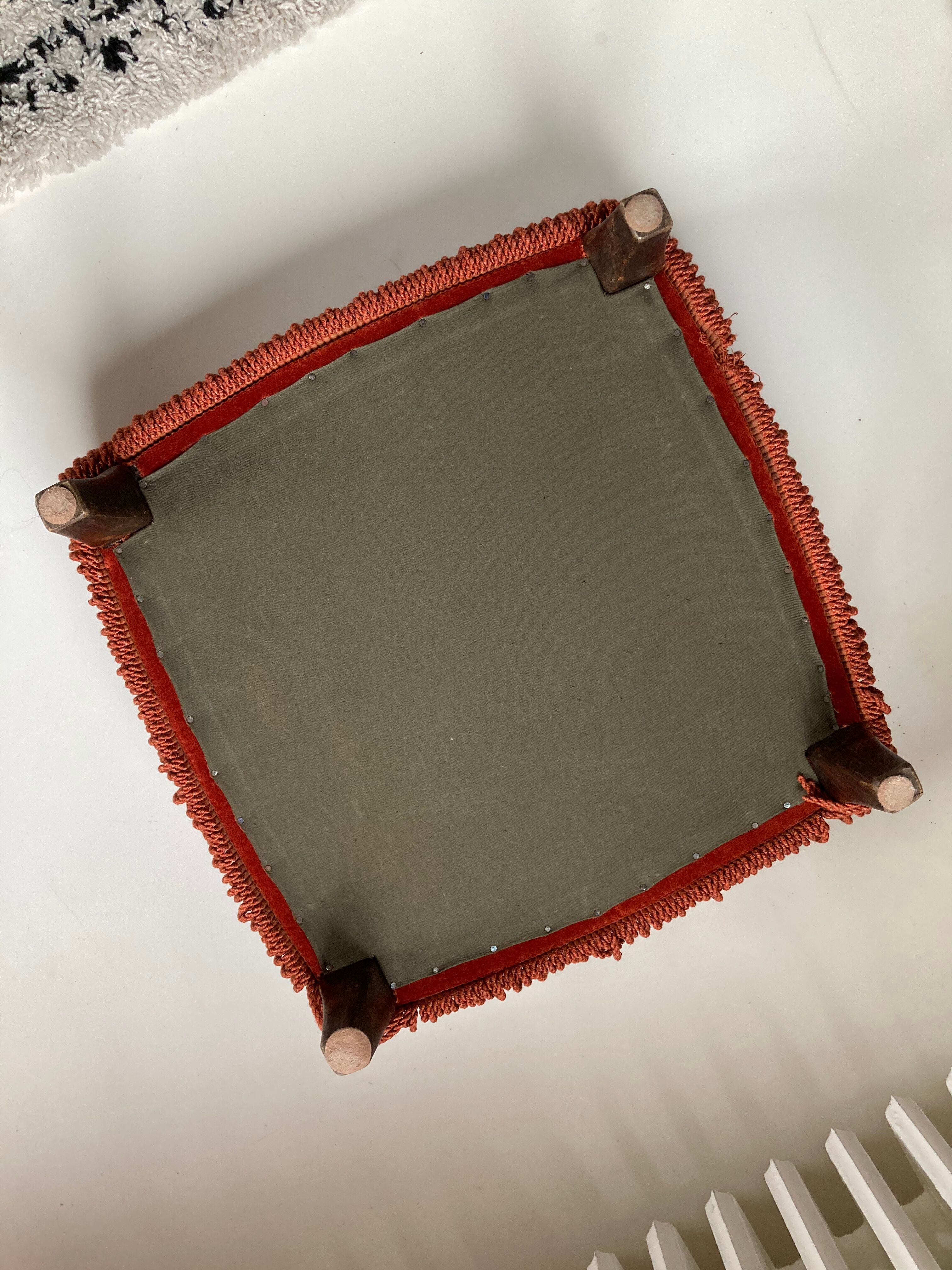 Vintage Jean Roche pouf in orange velvet with fringes