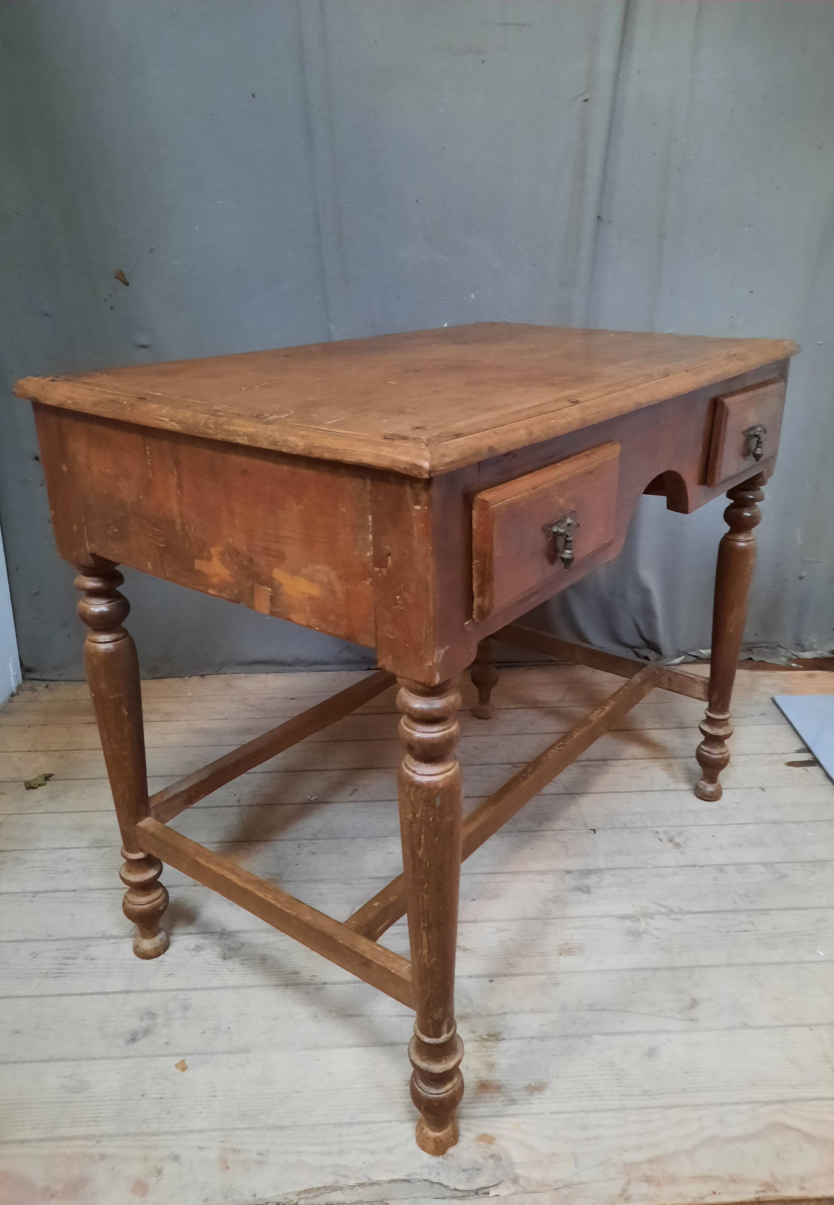 Table burreau rustique à 2 tirroirs