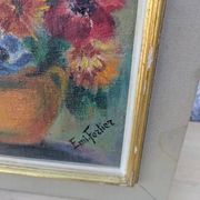 Ancient table, bouquet