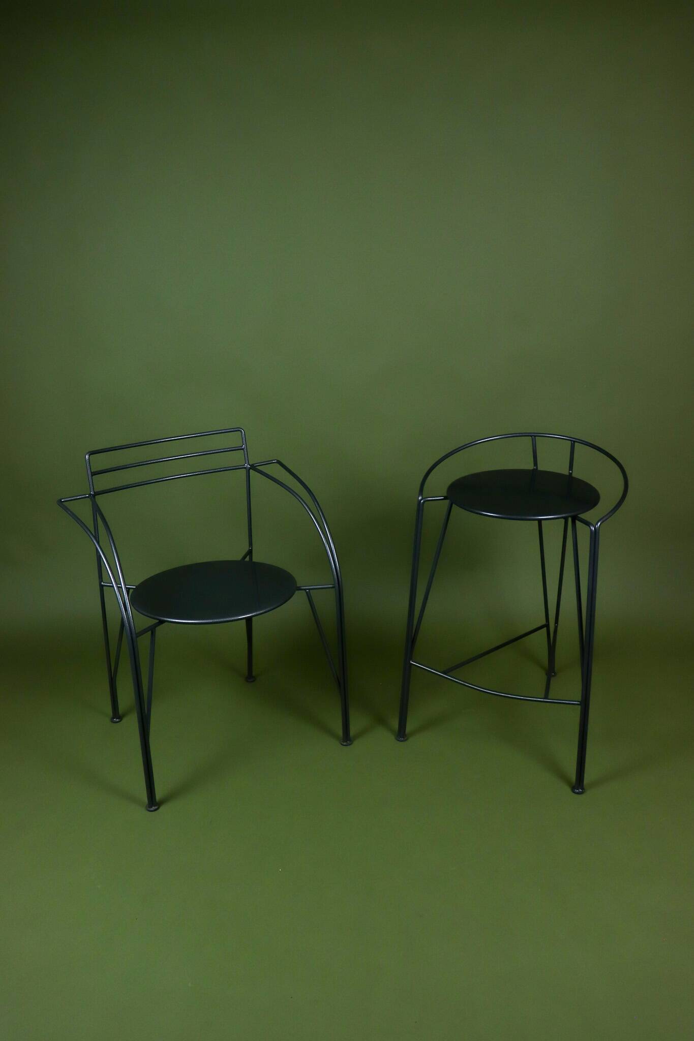 Lot tabouret et fauteuil Lune d'argent de Pascal Mourgue