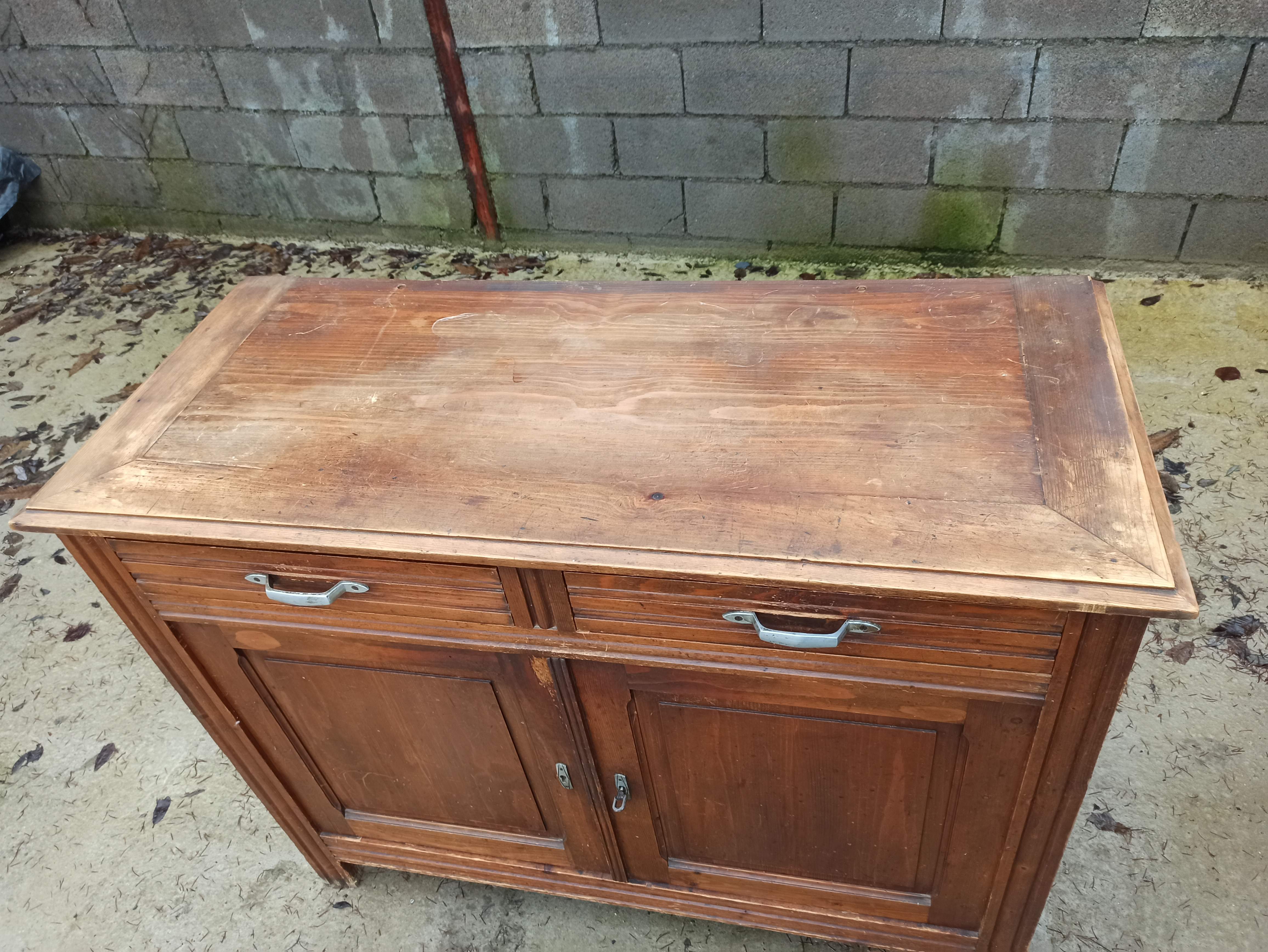 Low Parisian wooden sideboard 2 doors 2 drawers